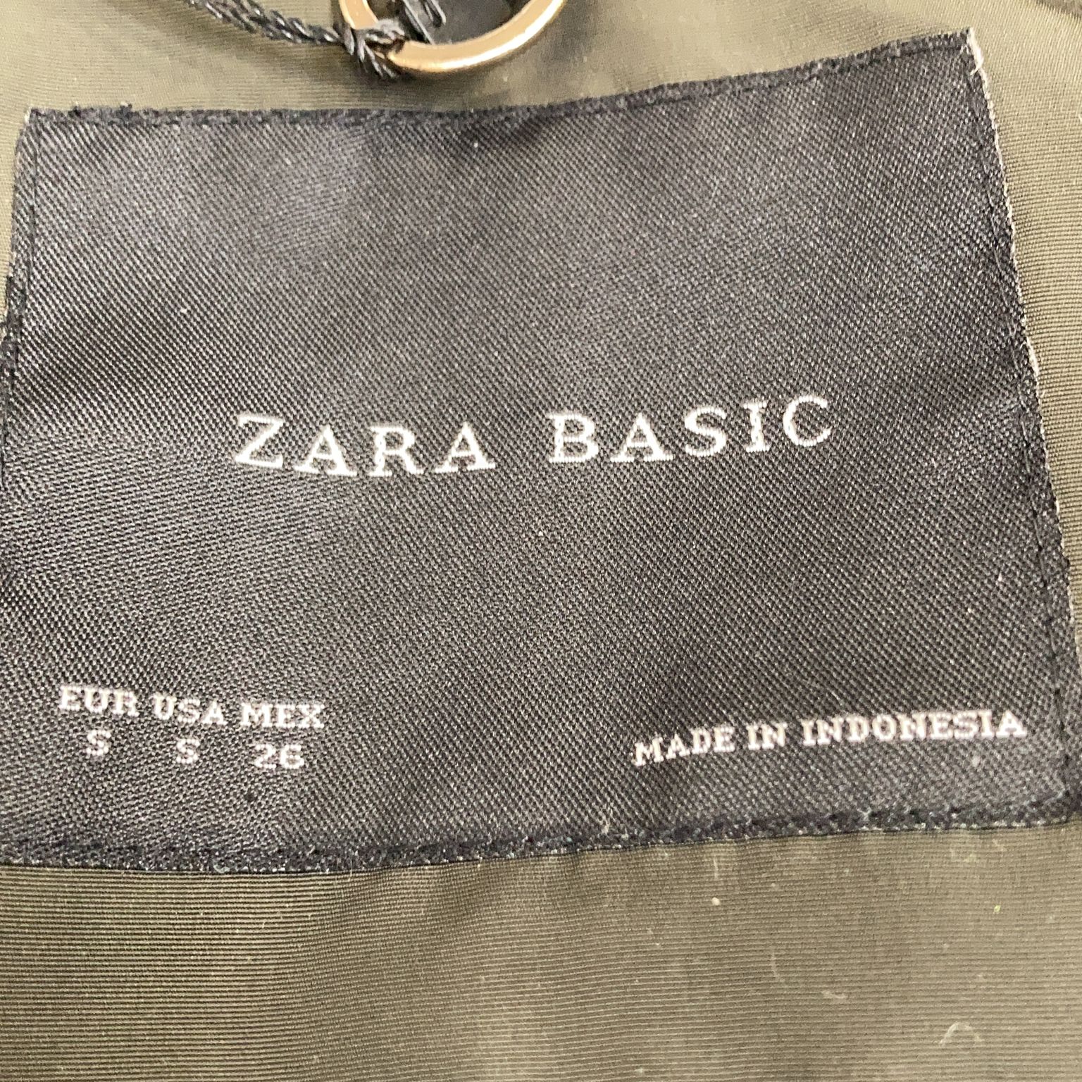 Zara Basic