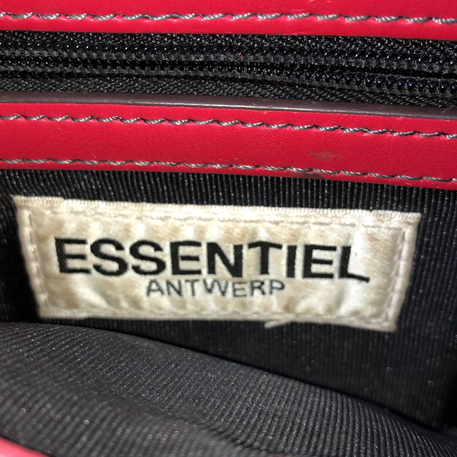 Essentiel Antwerp