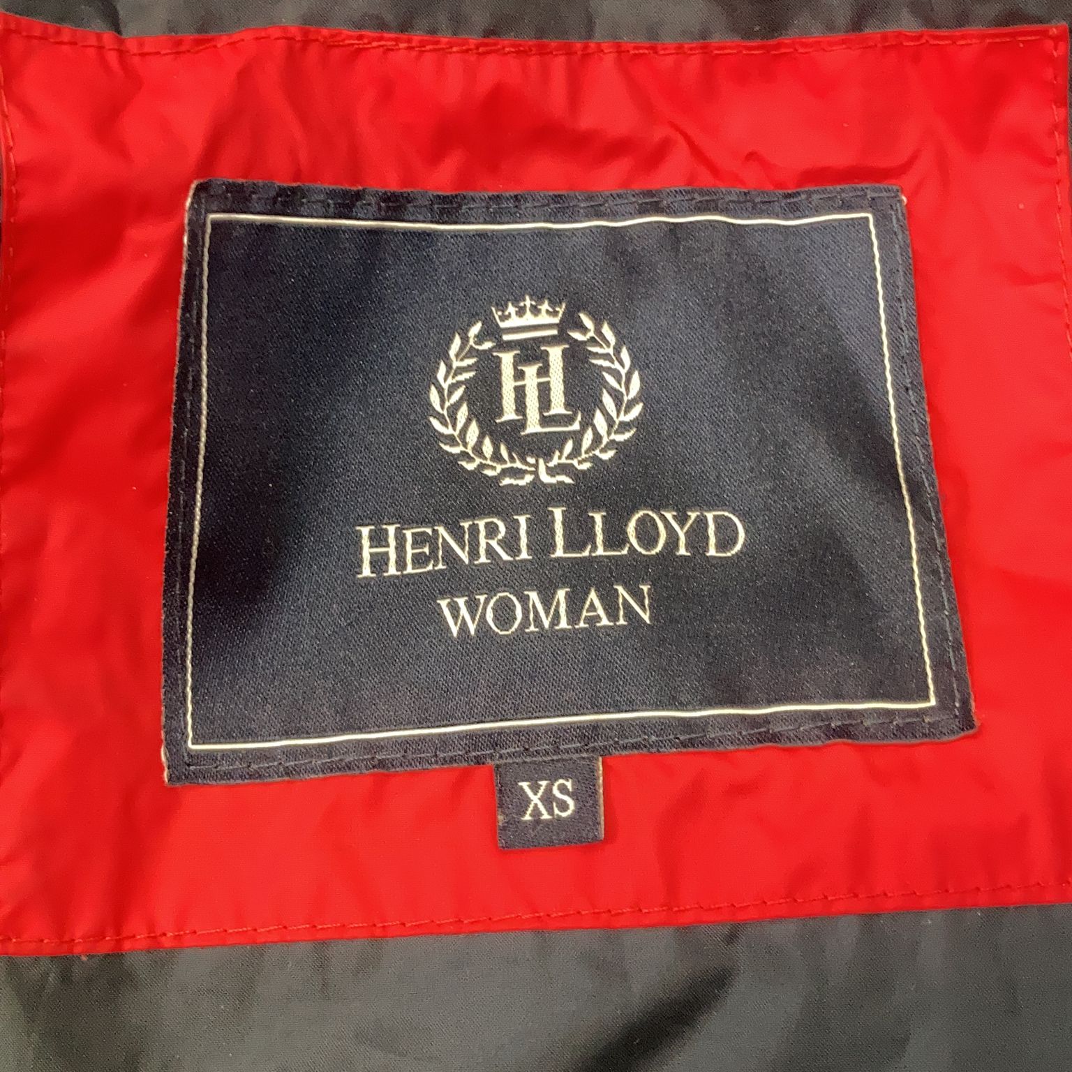 Henri Lloyd Woman