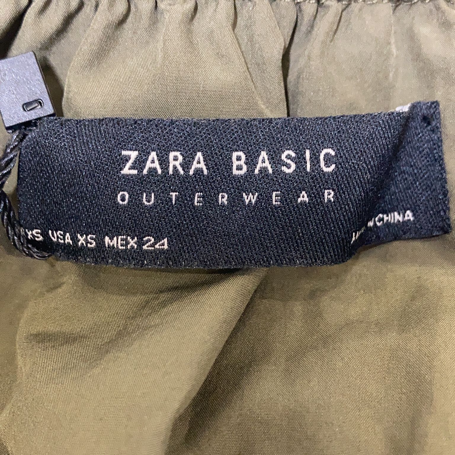 Zara Basic