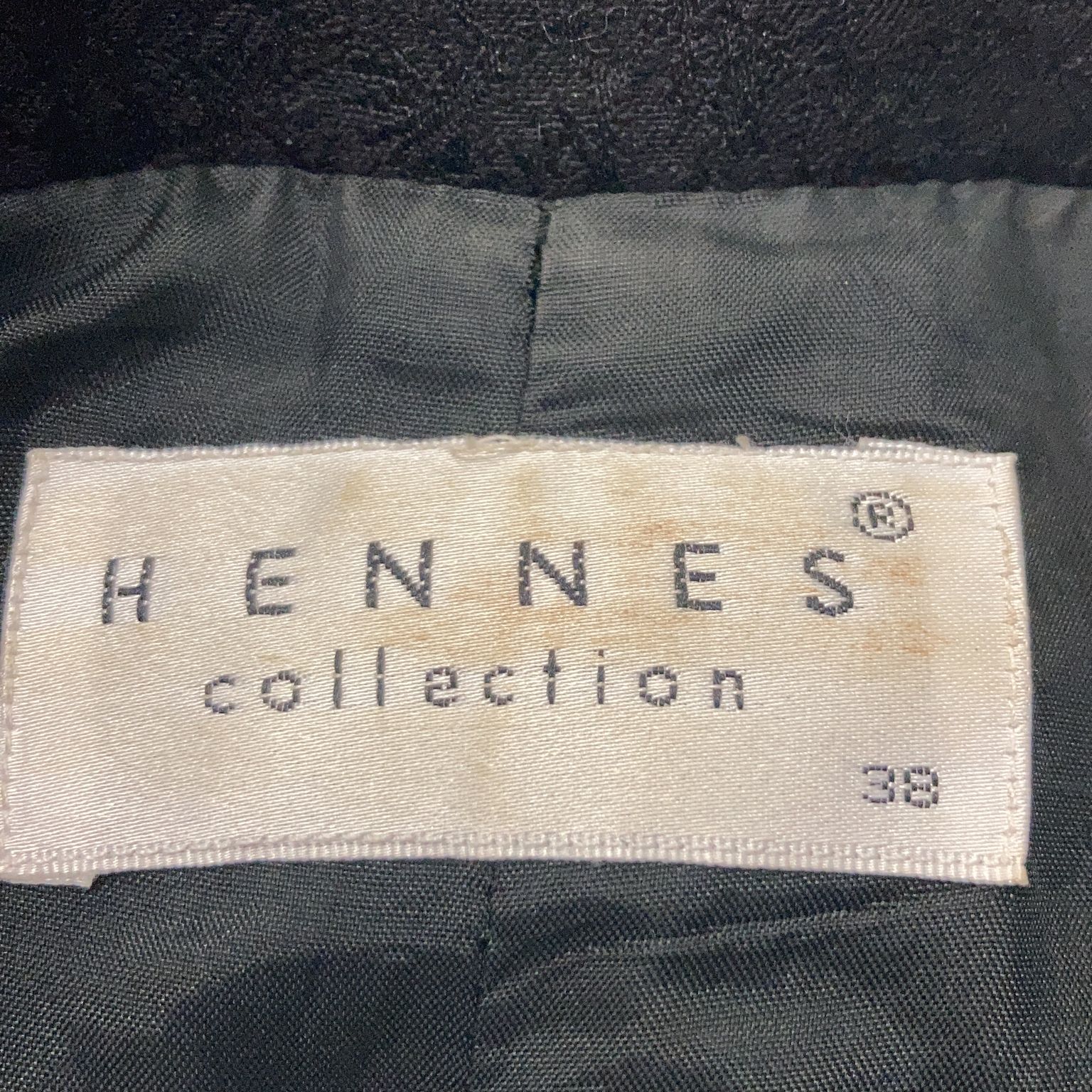 Hennes Collection