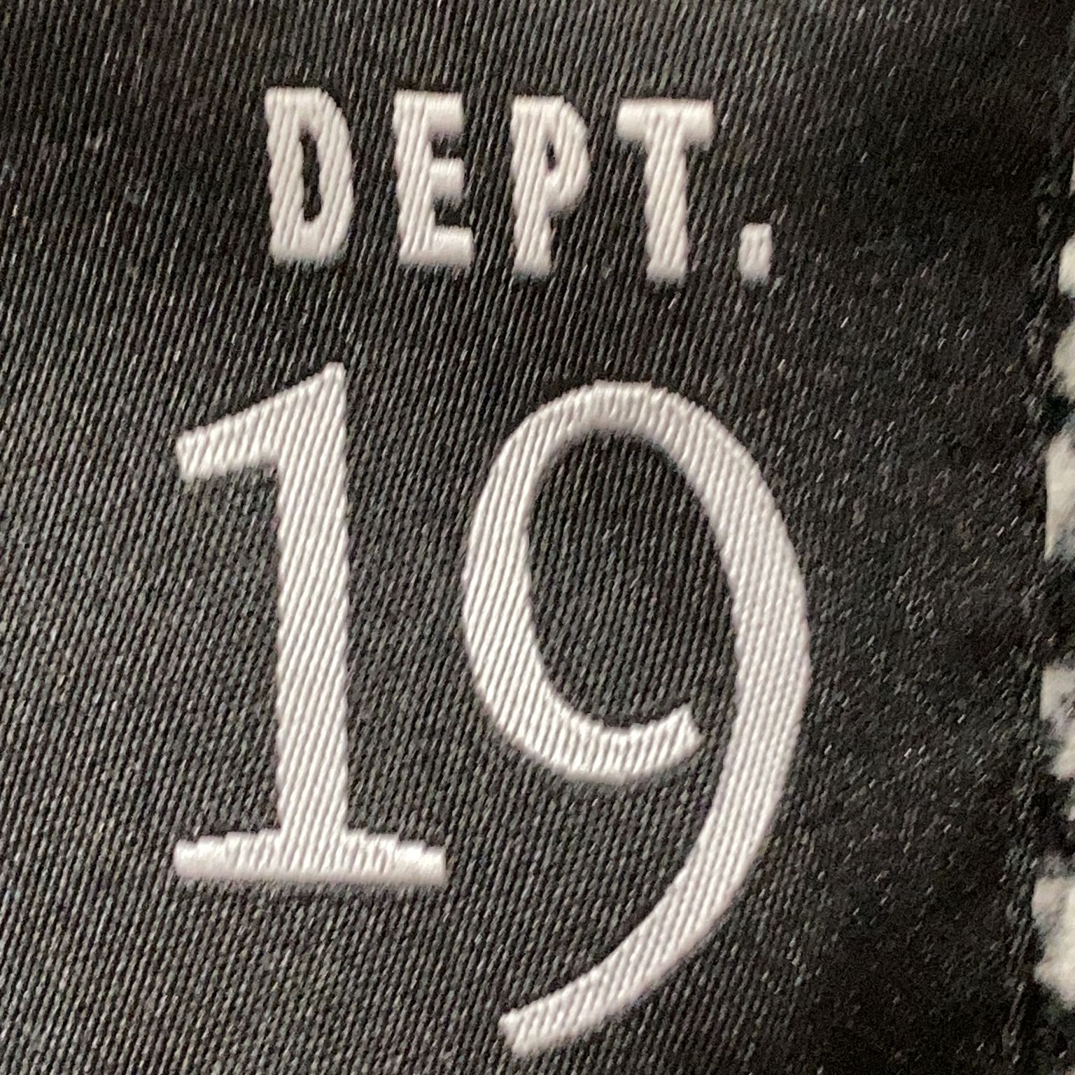 Dept 19