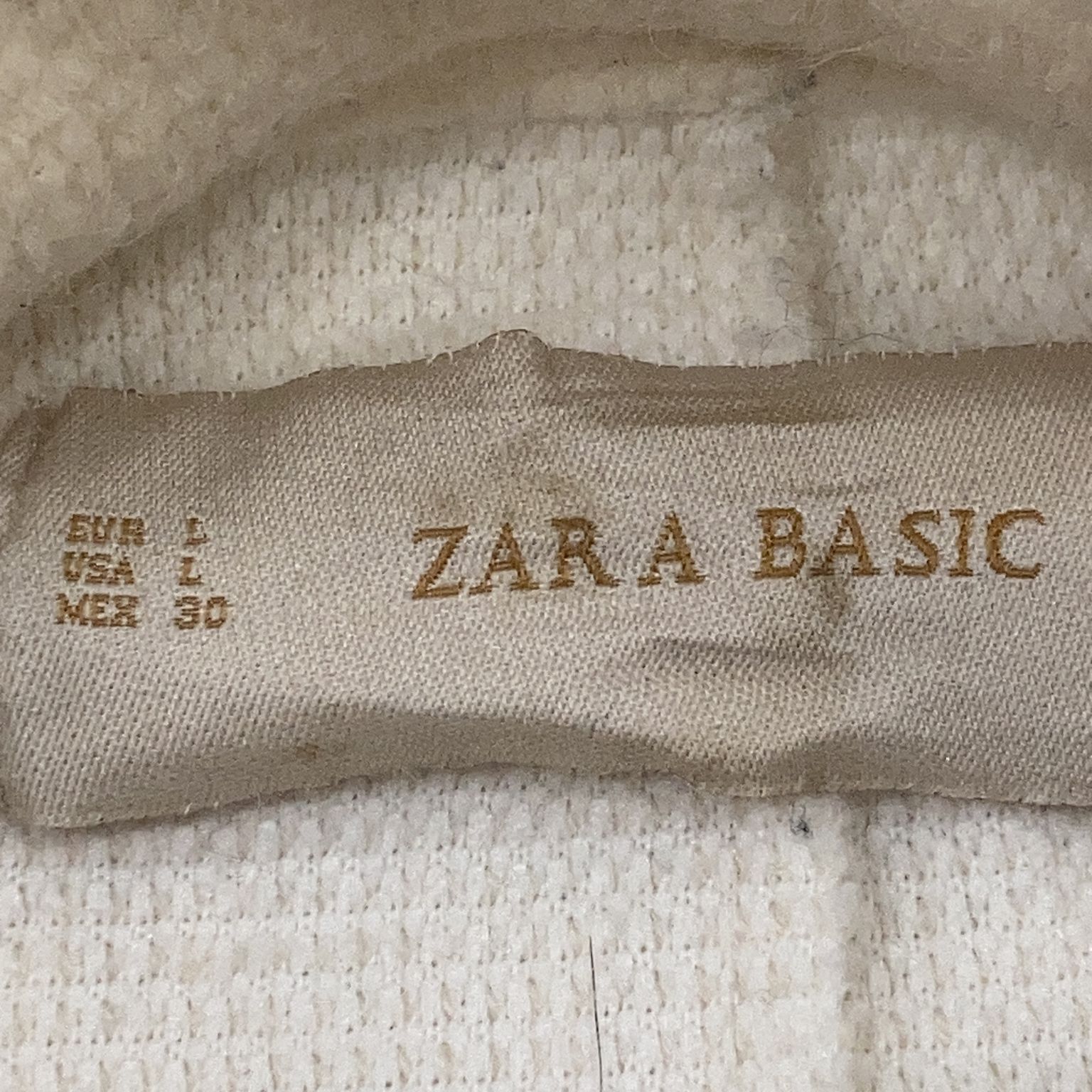 Zara Basic