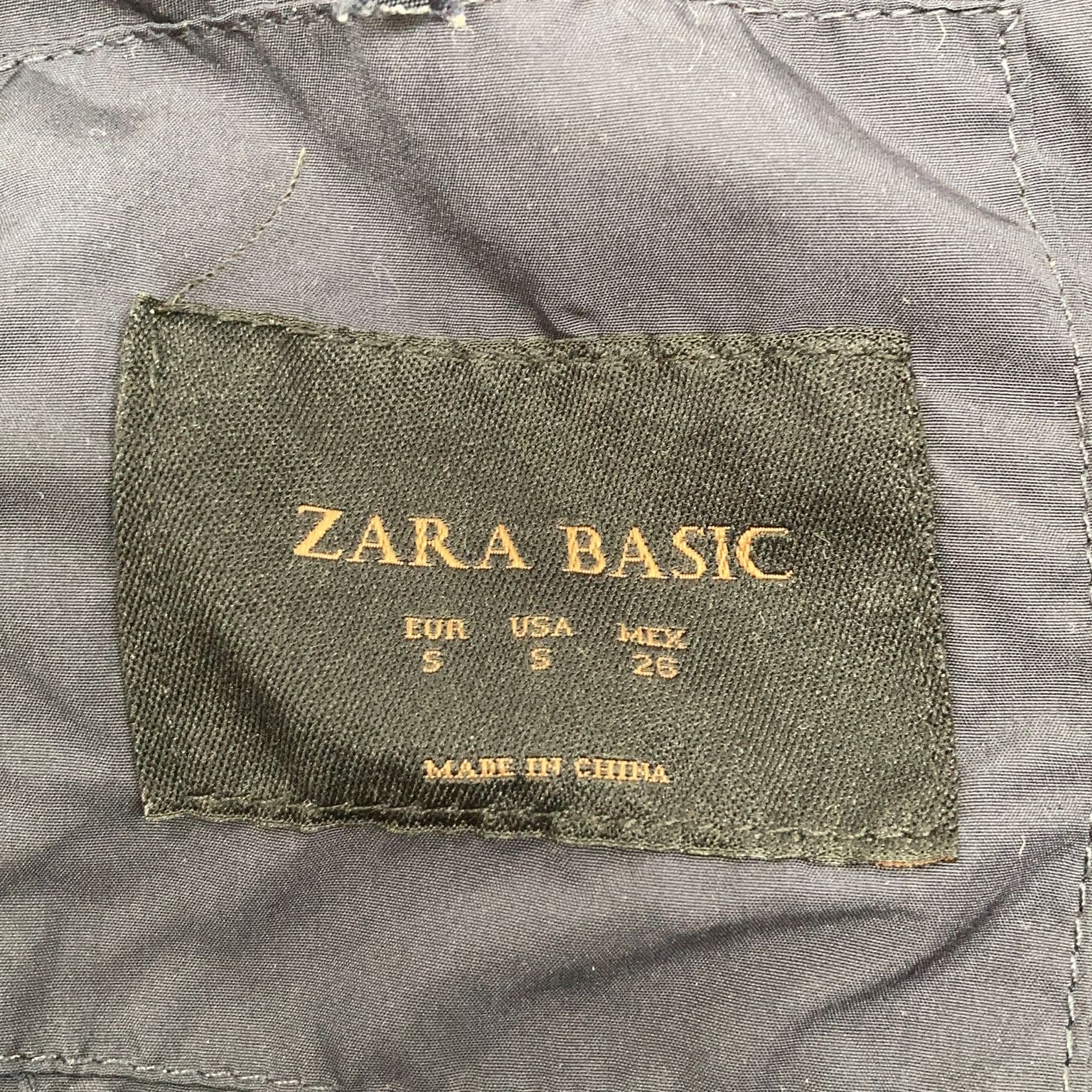 Zara Basic