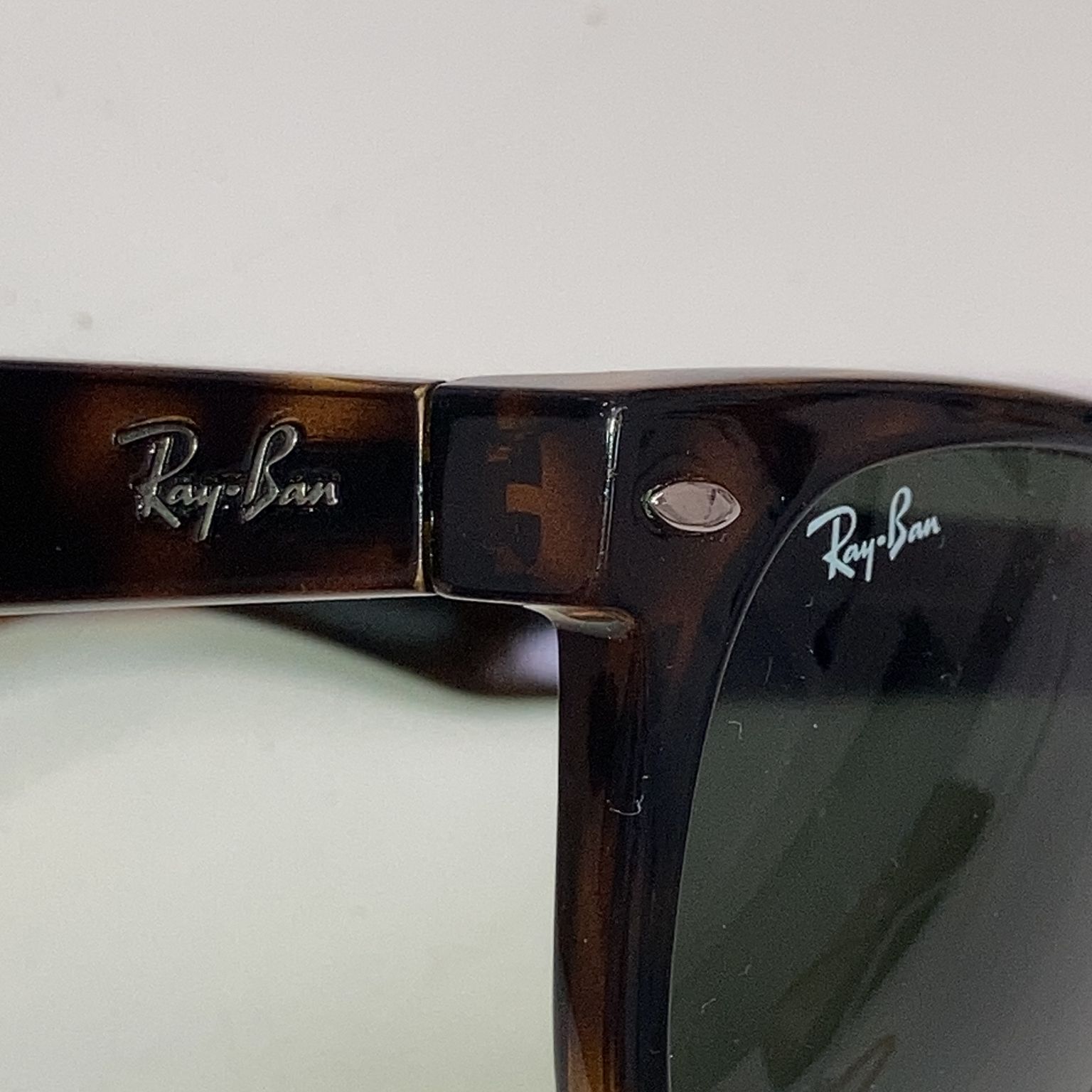 Ray-Ban