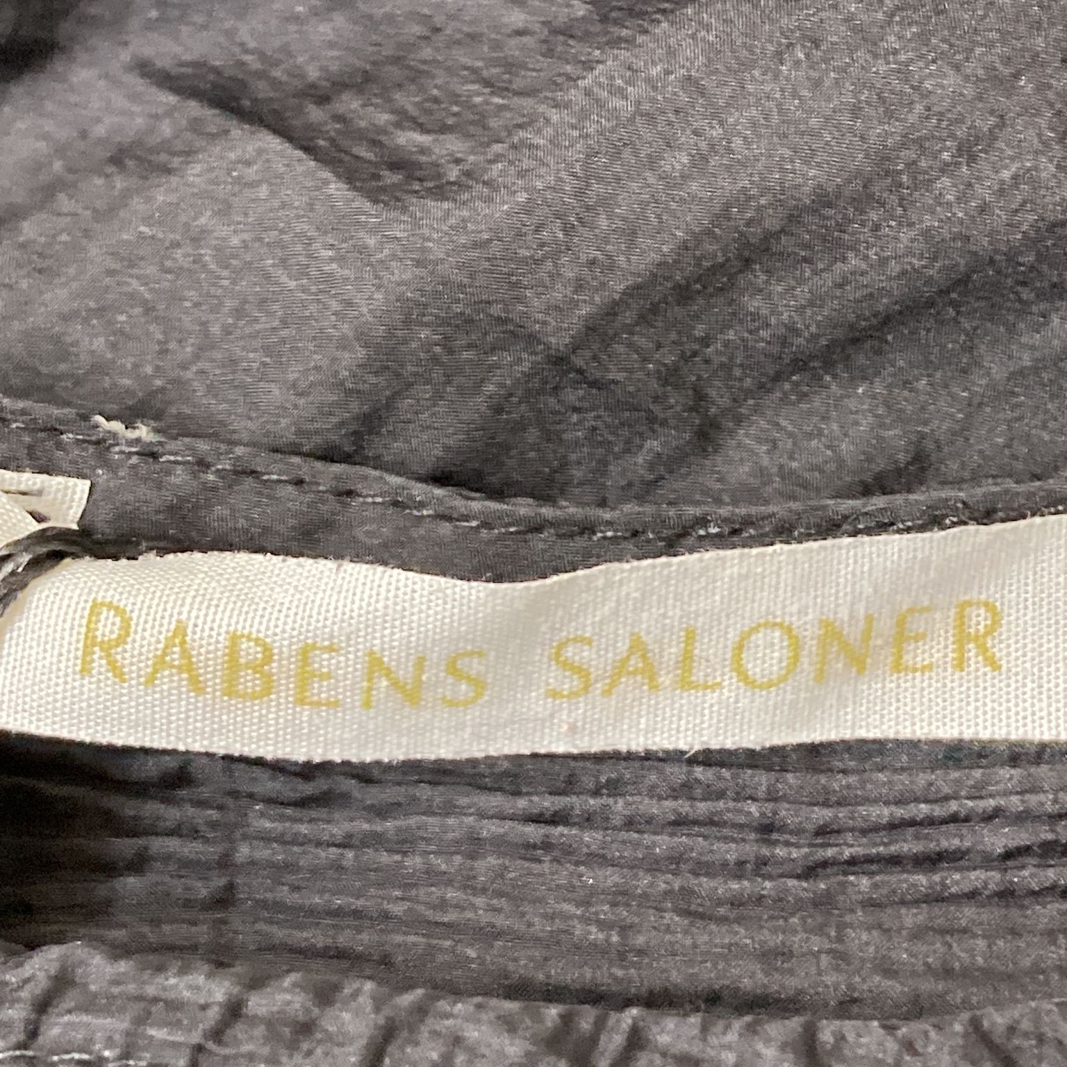 Rabens Saloner