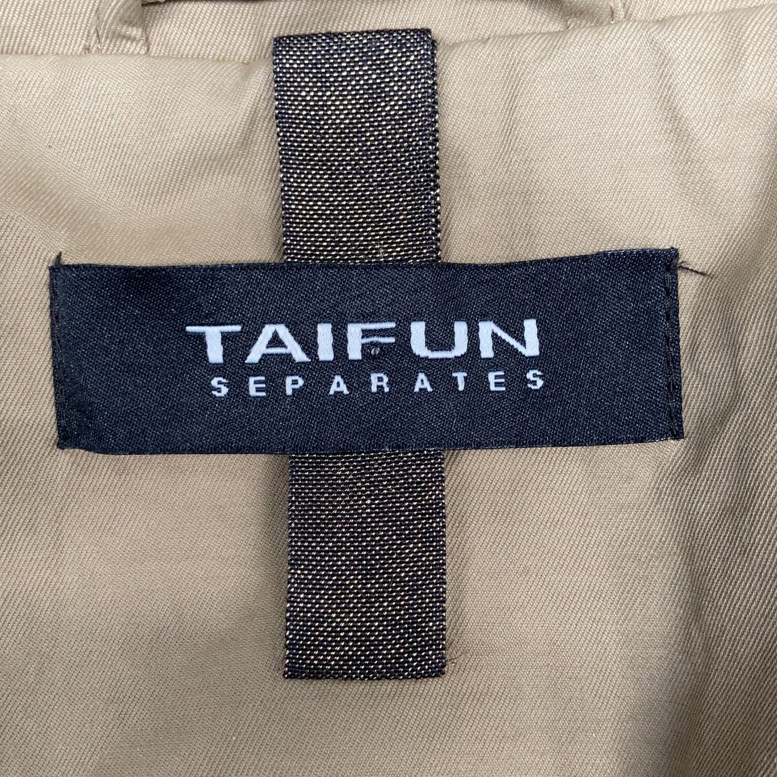 Taifun Separates