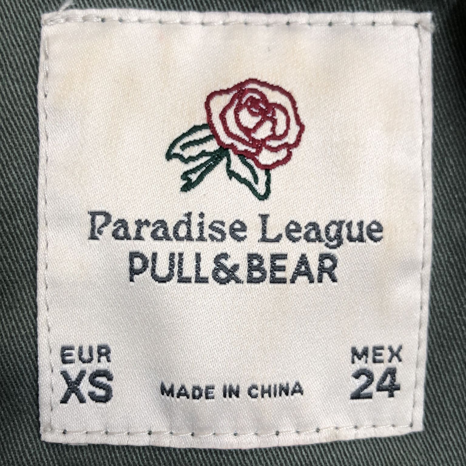 Paradise League Pull  Bear