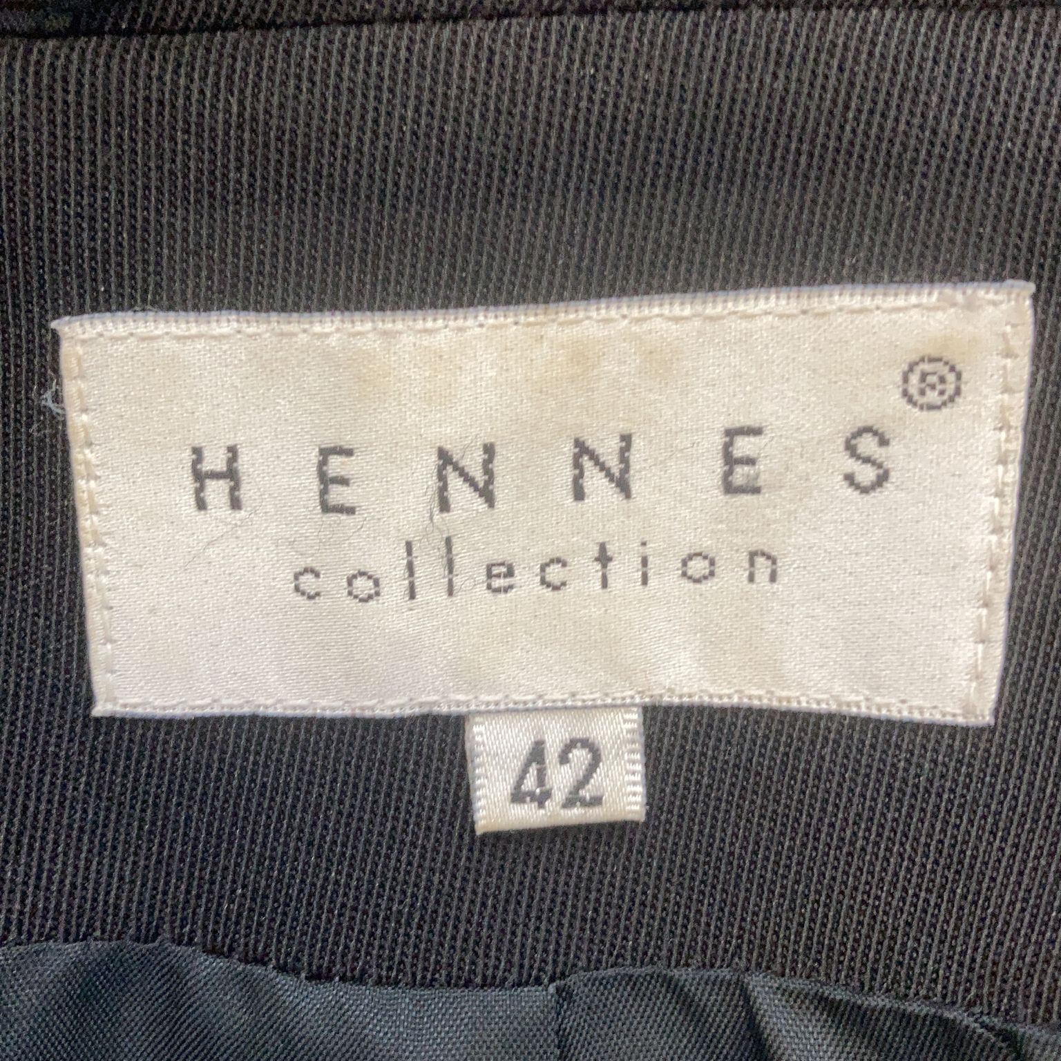 Hennes Collection