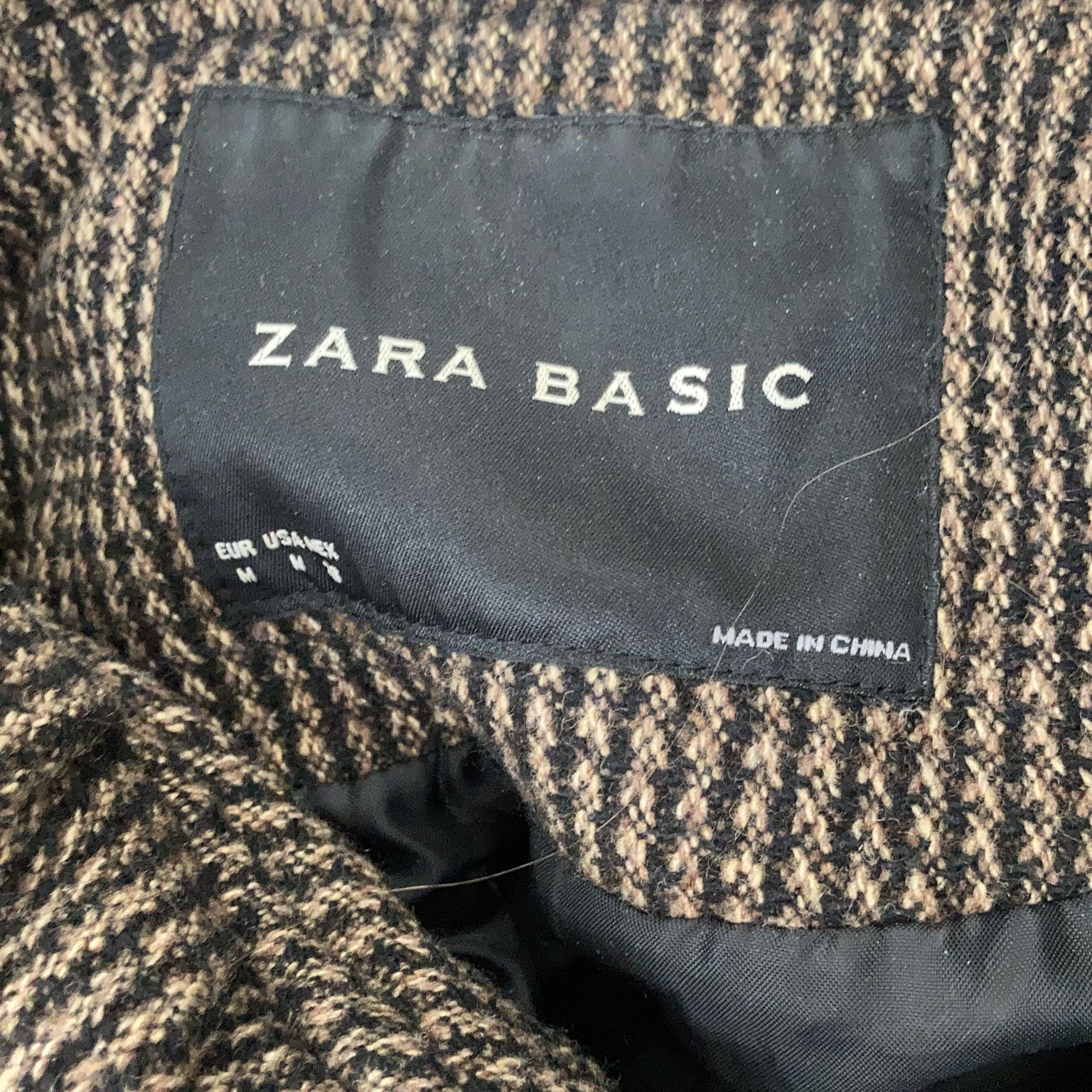 Zara Basic