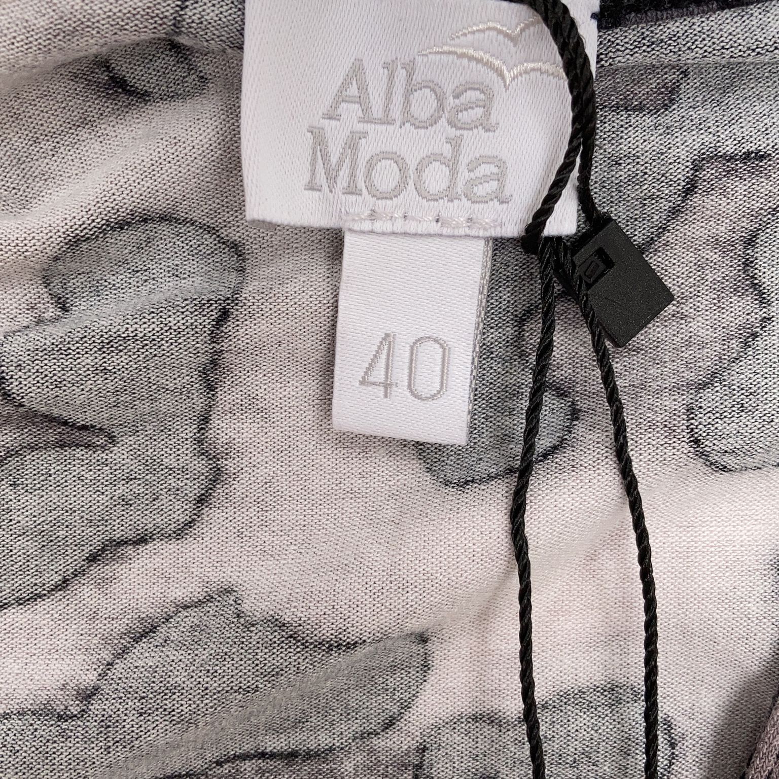 Alba Moda