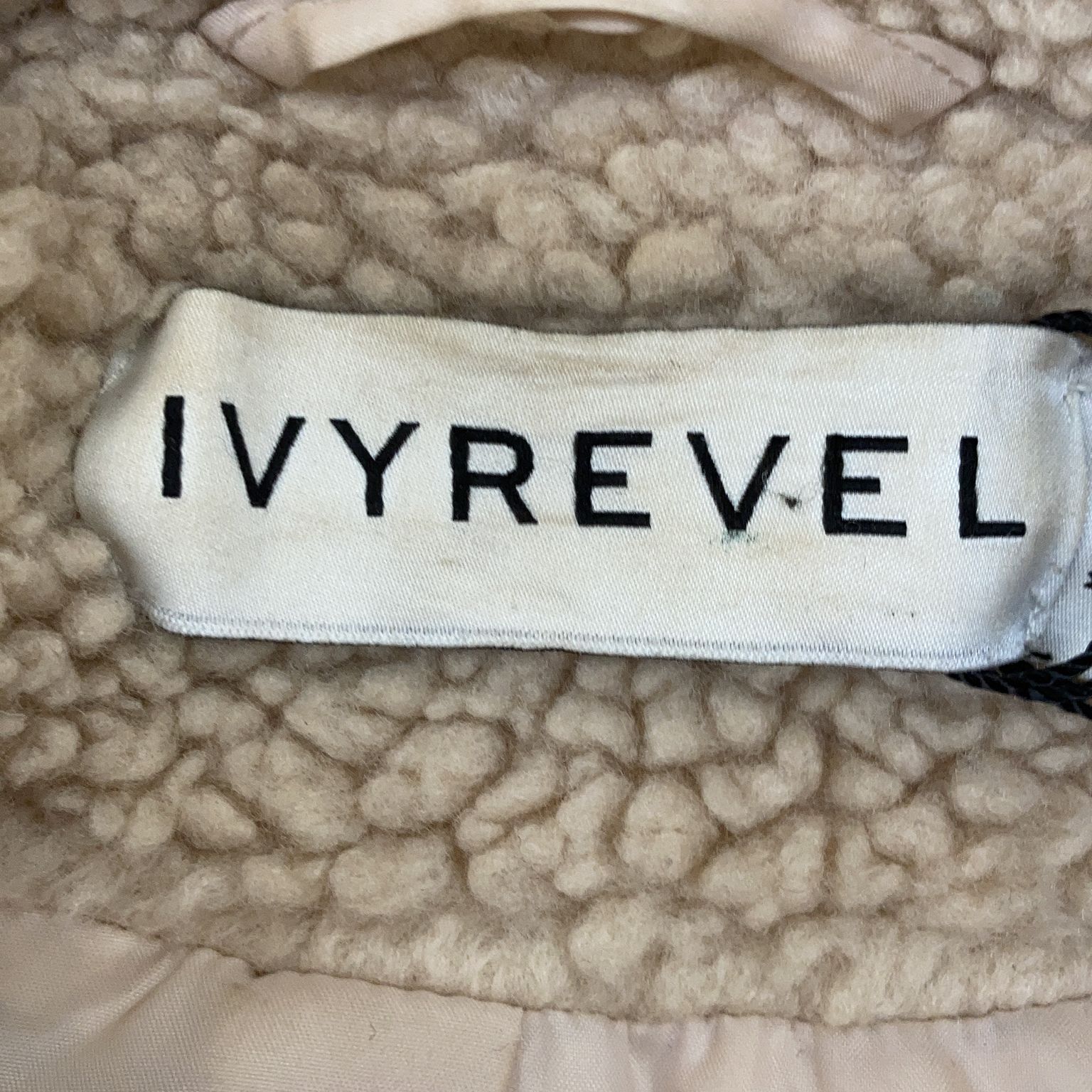 Ivyrevel