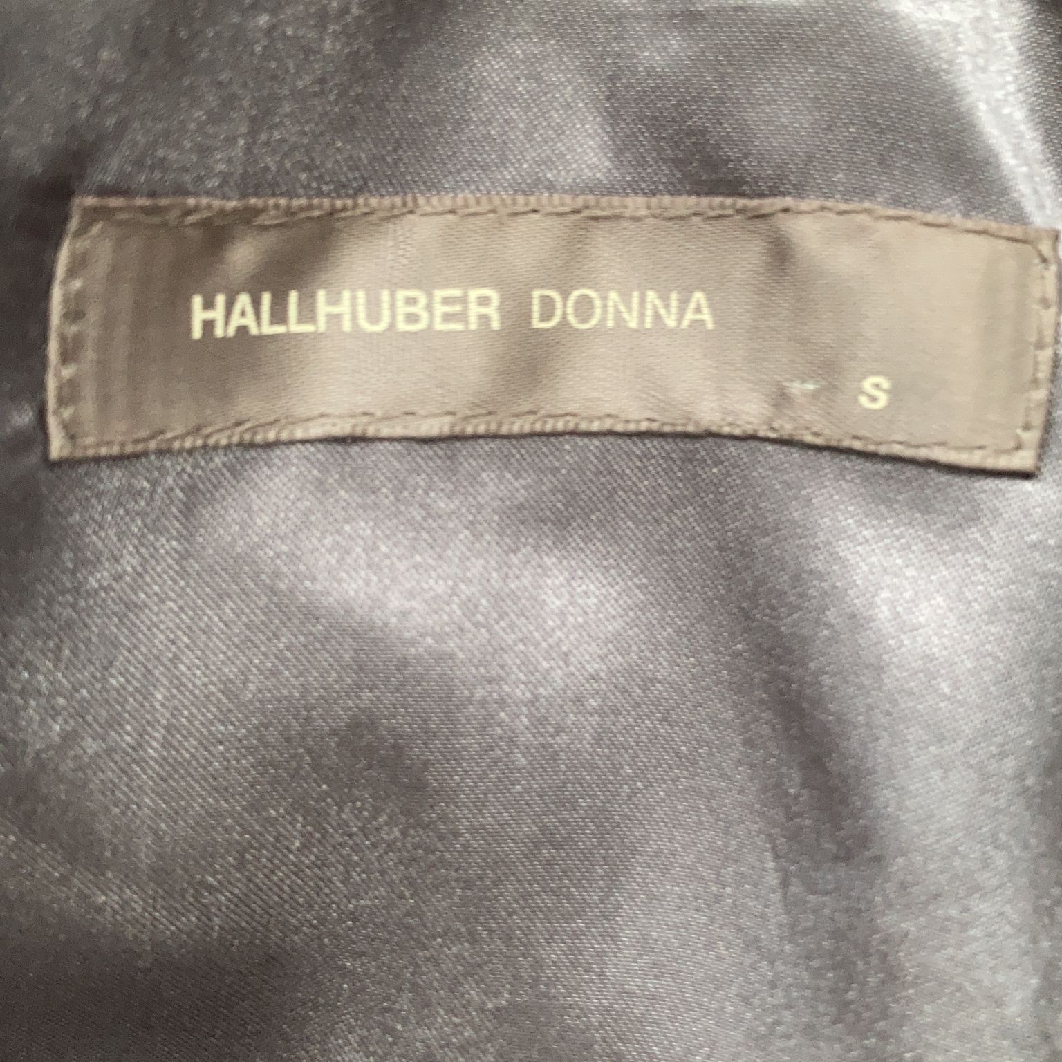 Hallhuber Donna