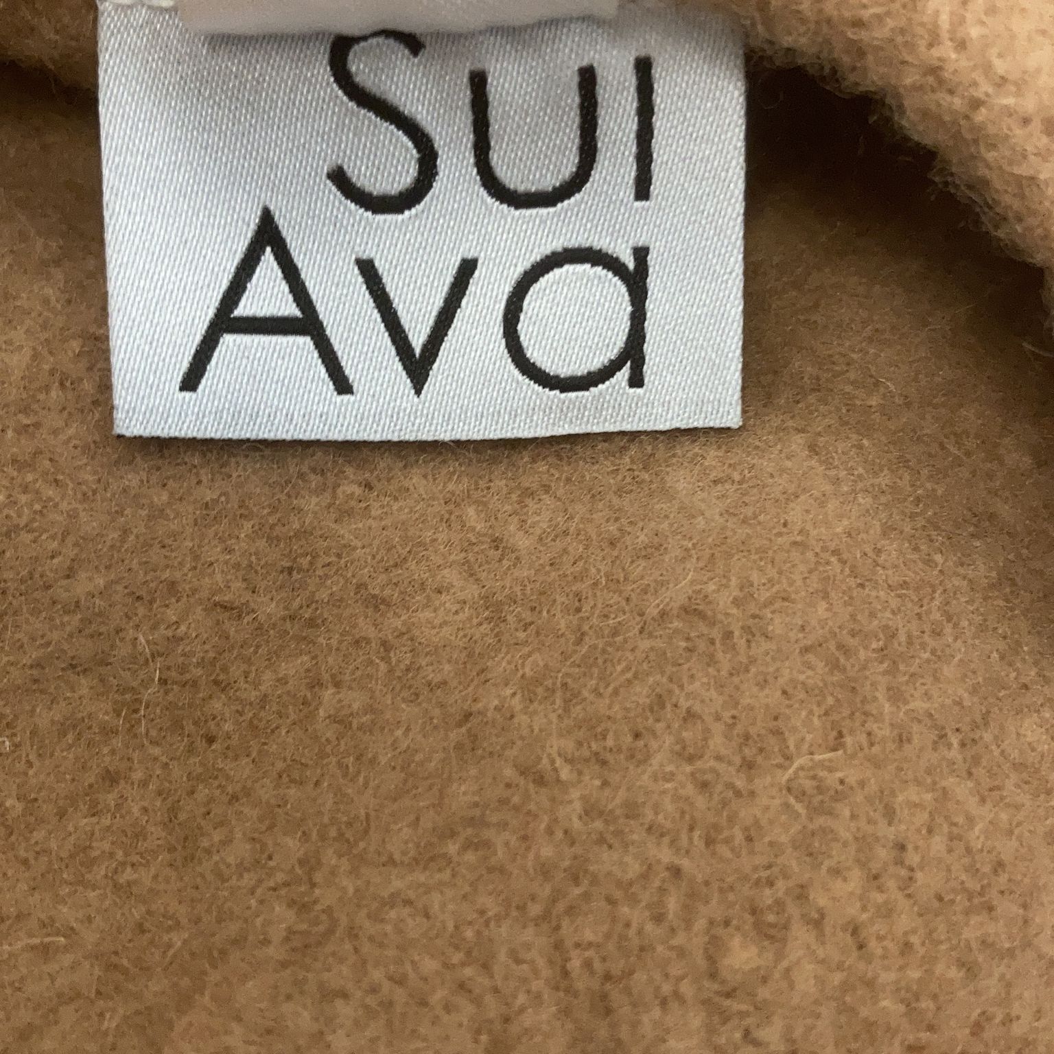 Sui Ava