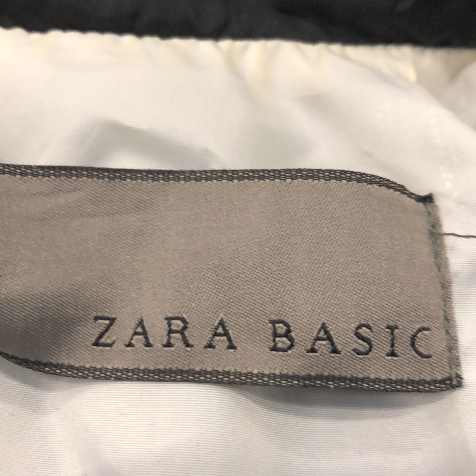 Zara Basic