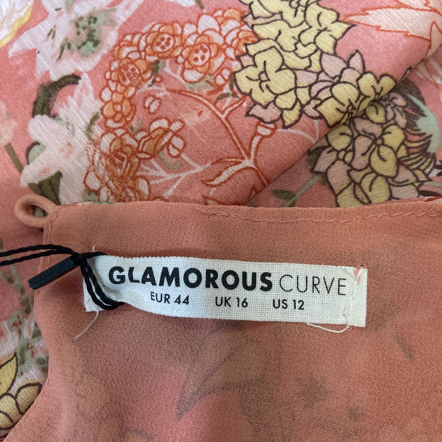 Glamorous Curve