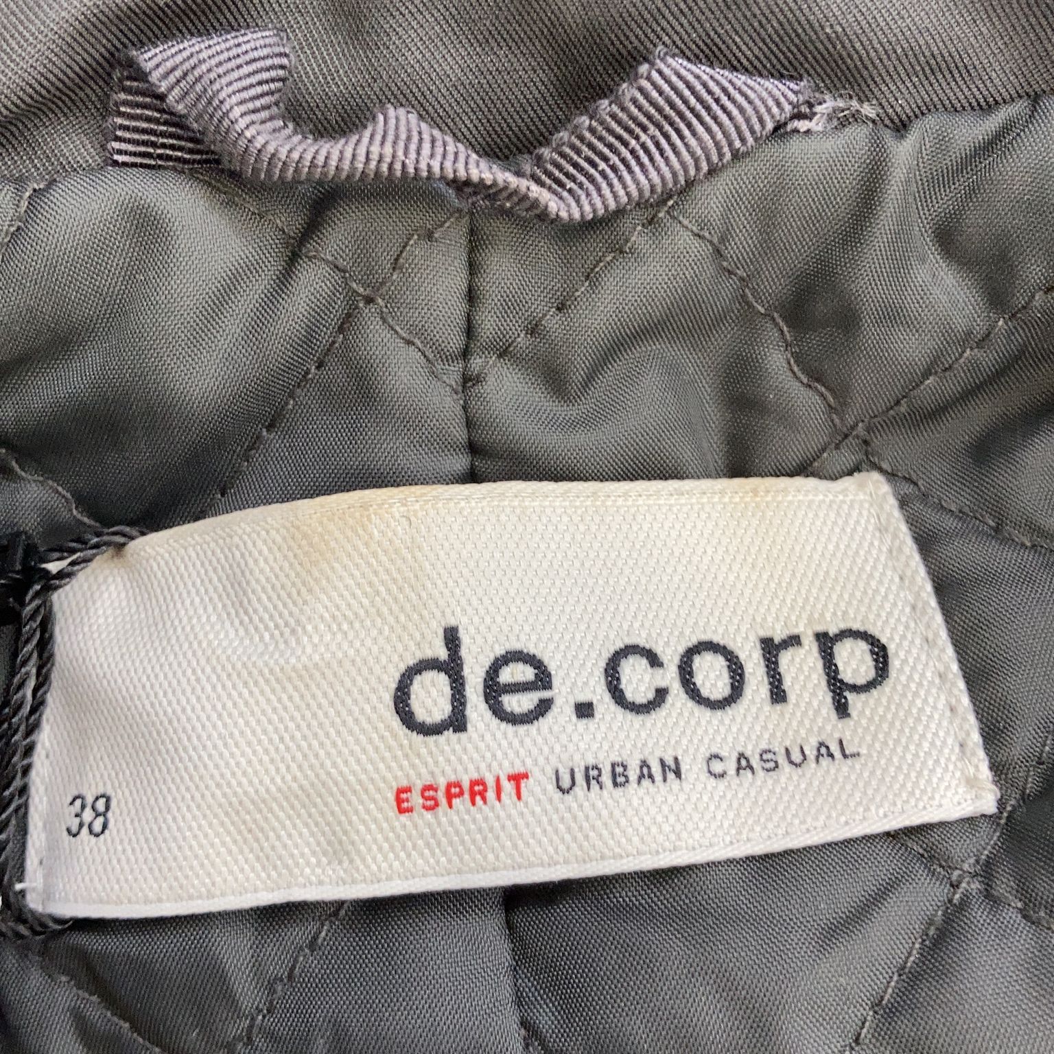 De. Corp