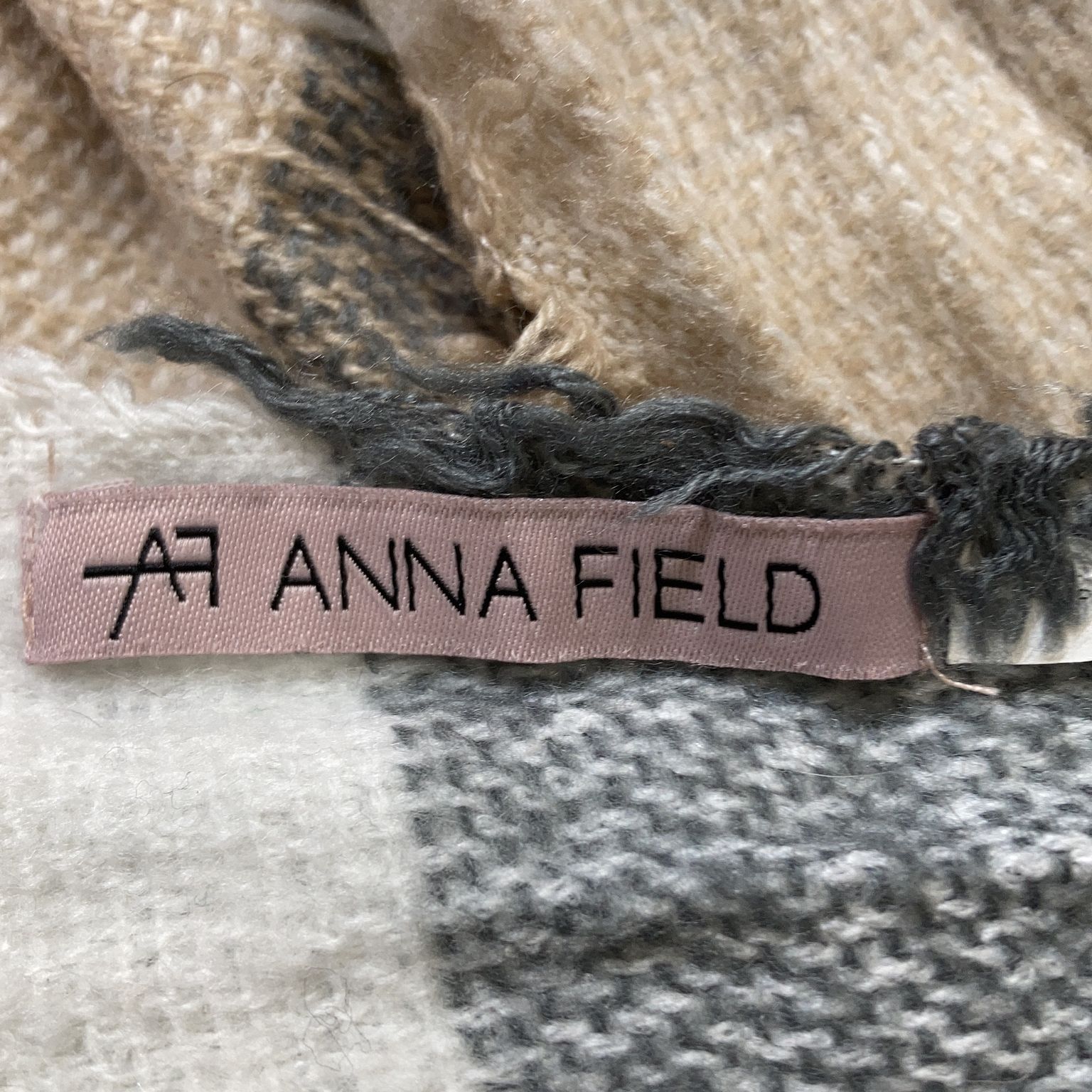 Anna Field