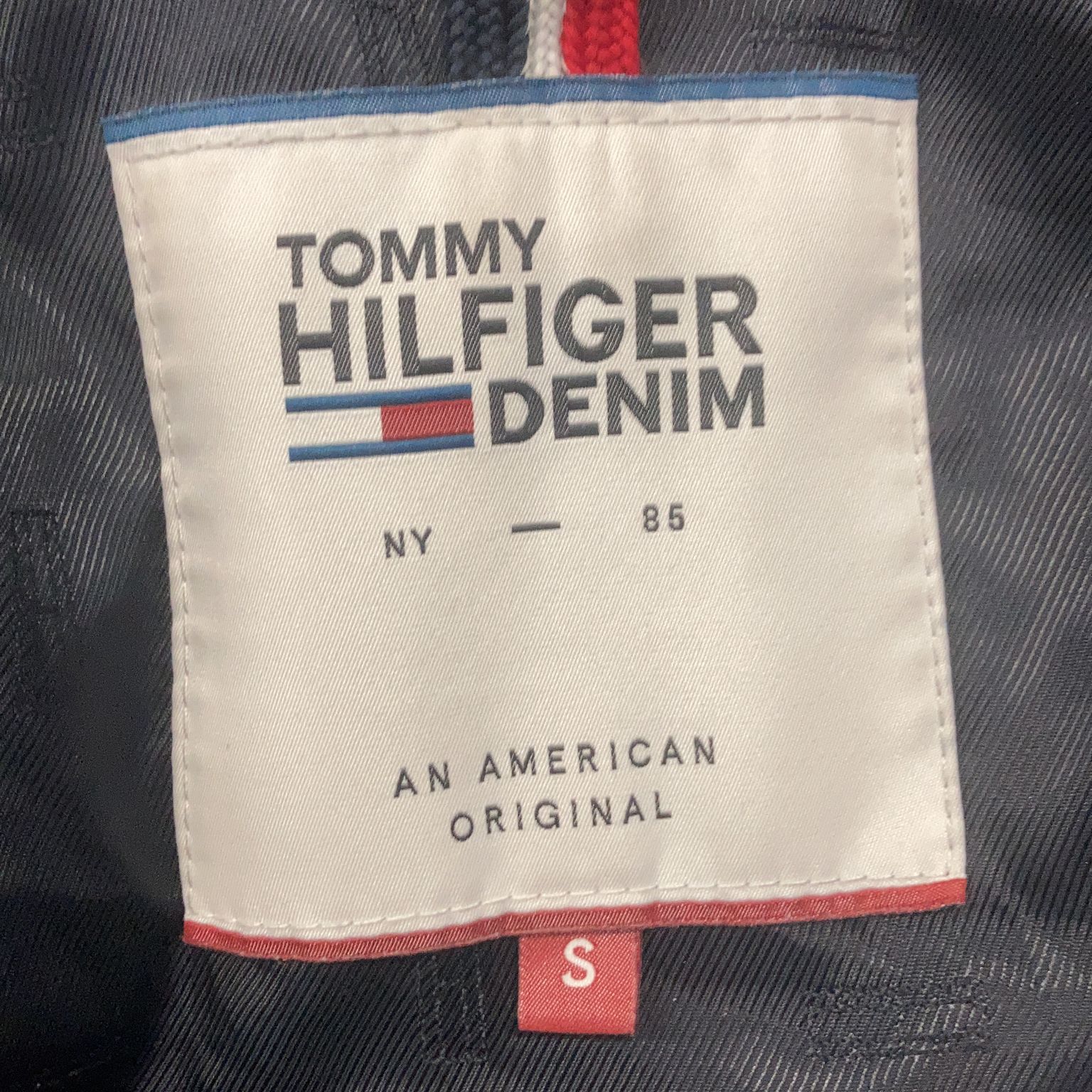 Tommy Hilfiger