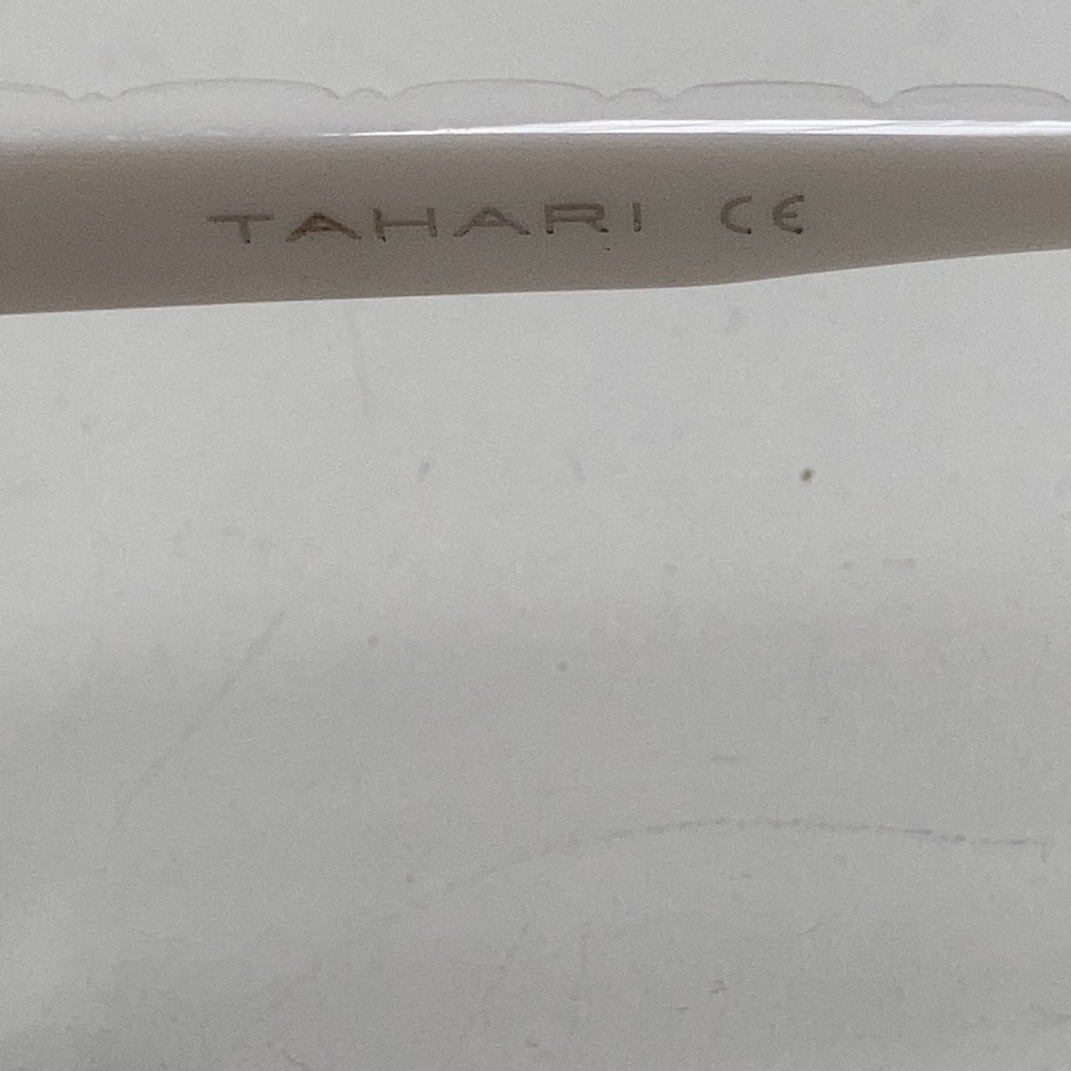 Tahari