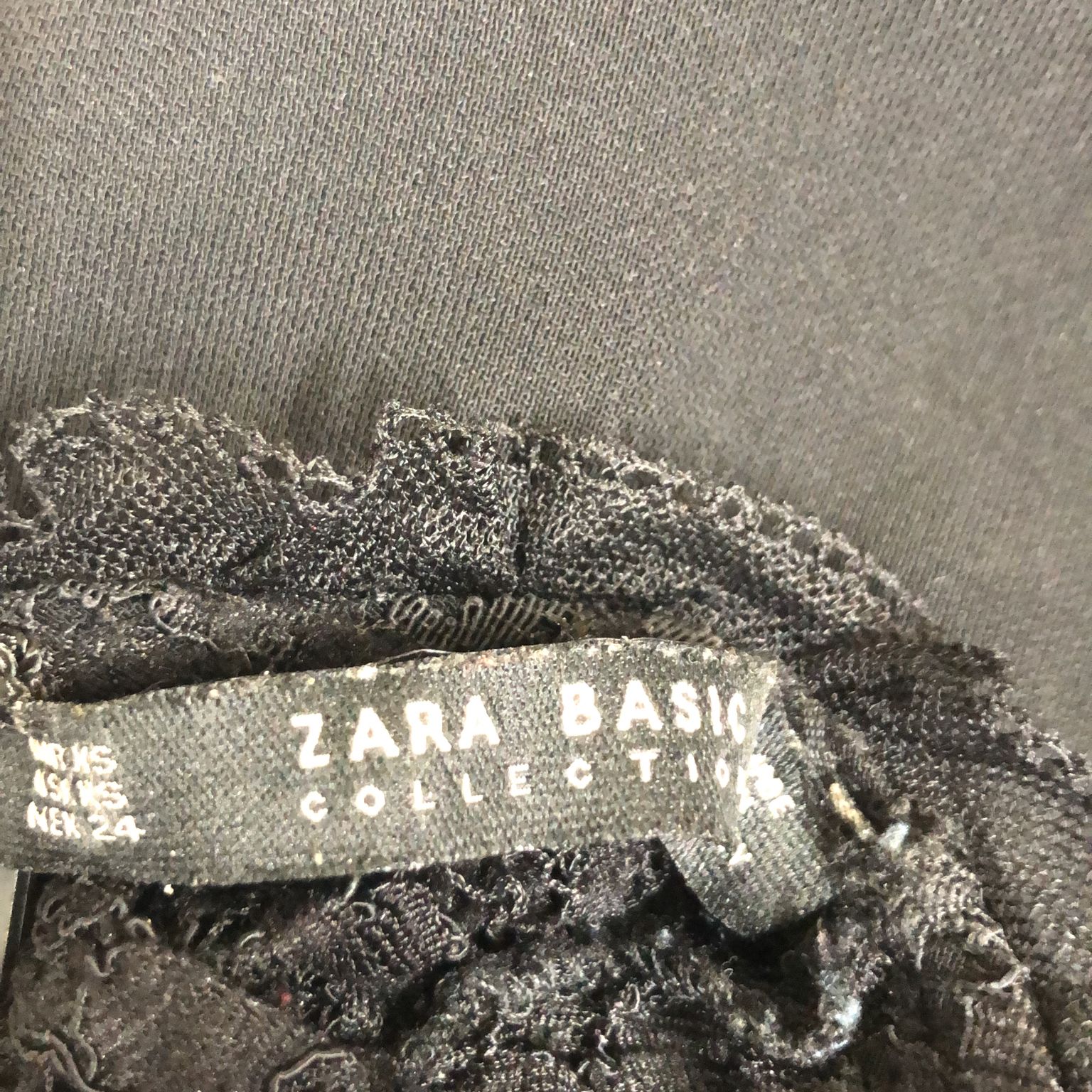 Zara Basic