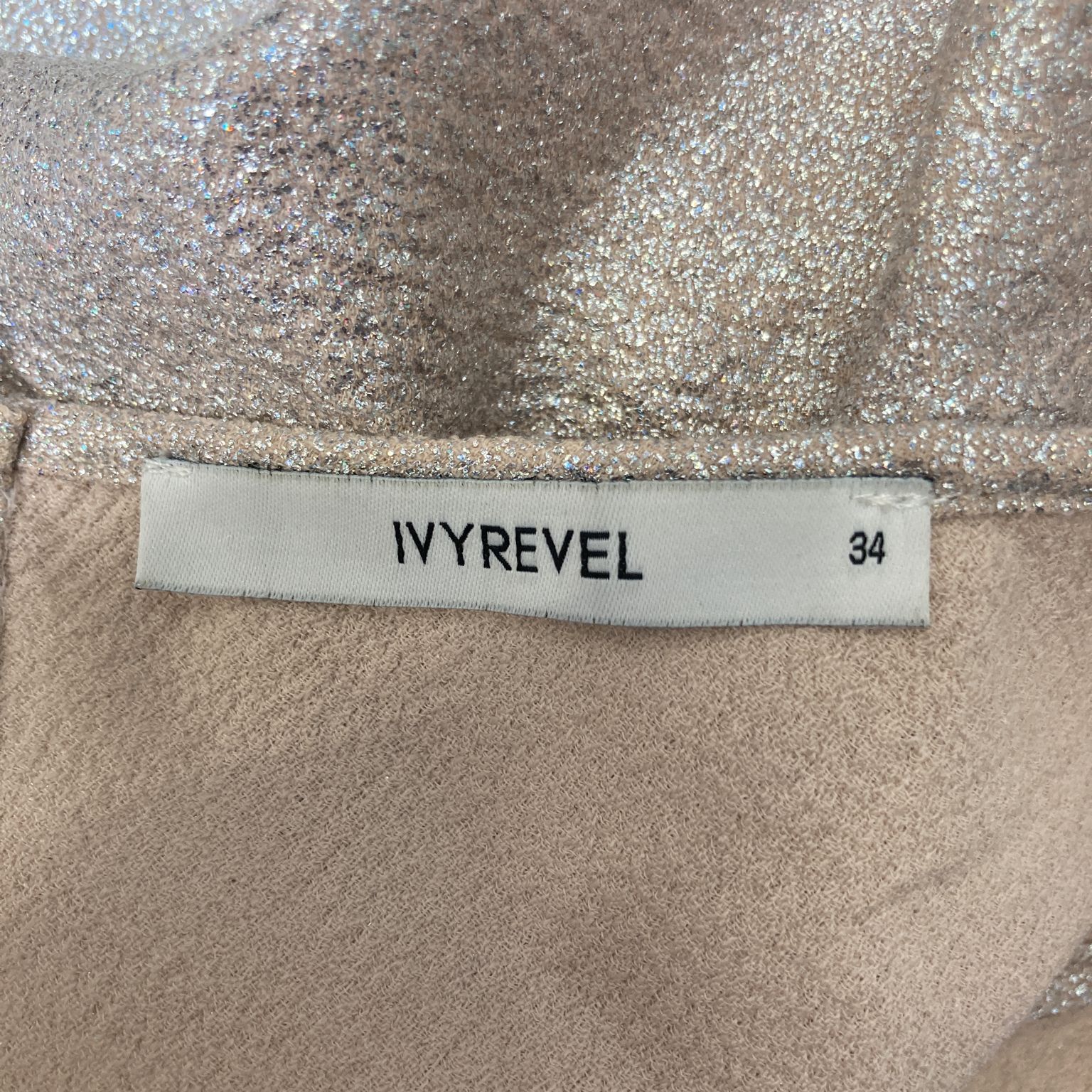 Ivyrevel