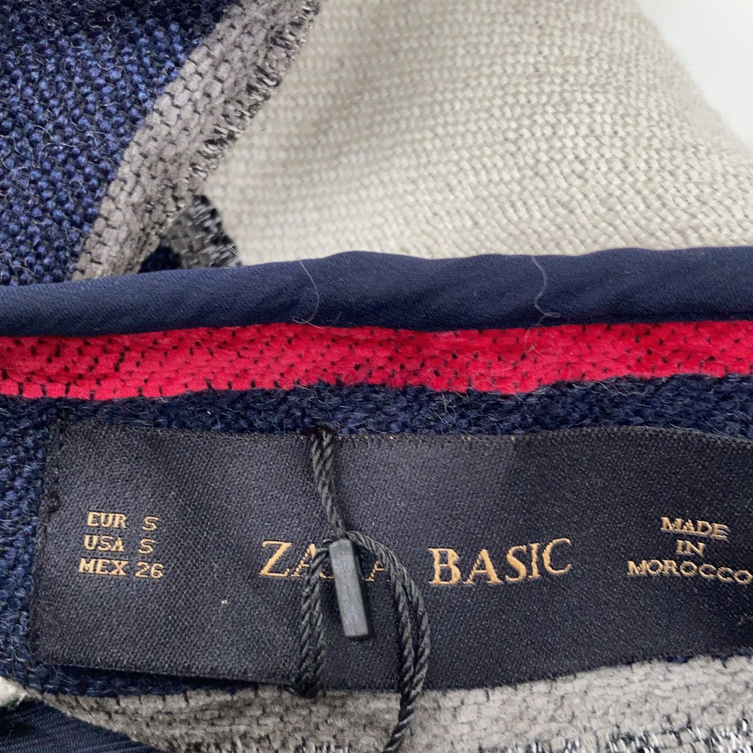 Zara Basic