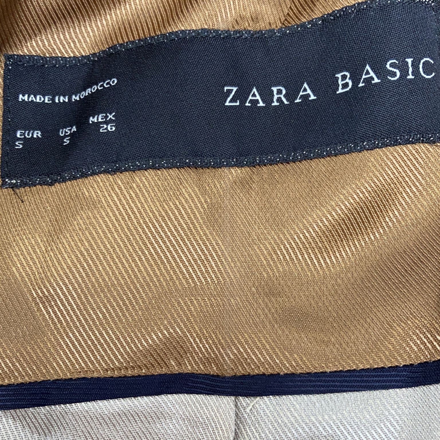 Zara Basic