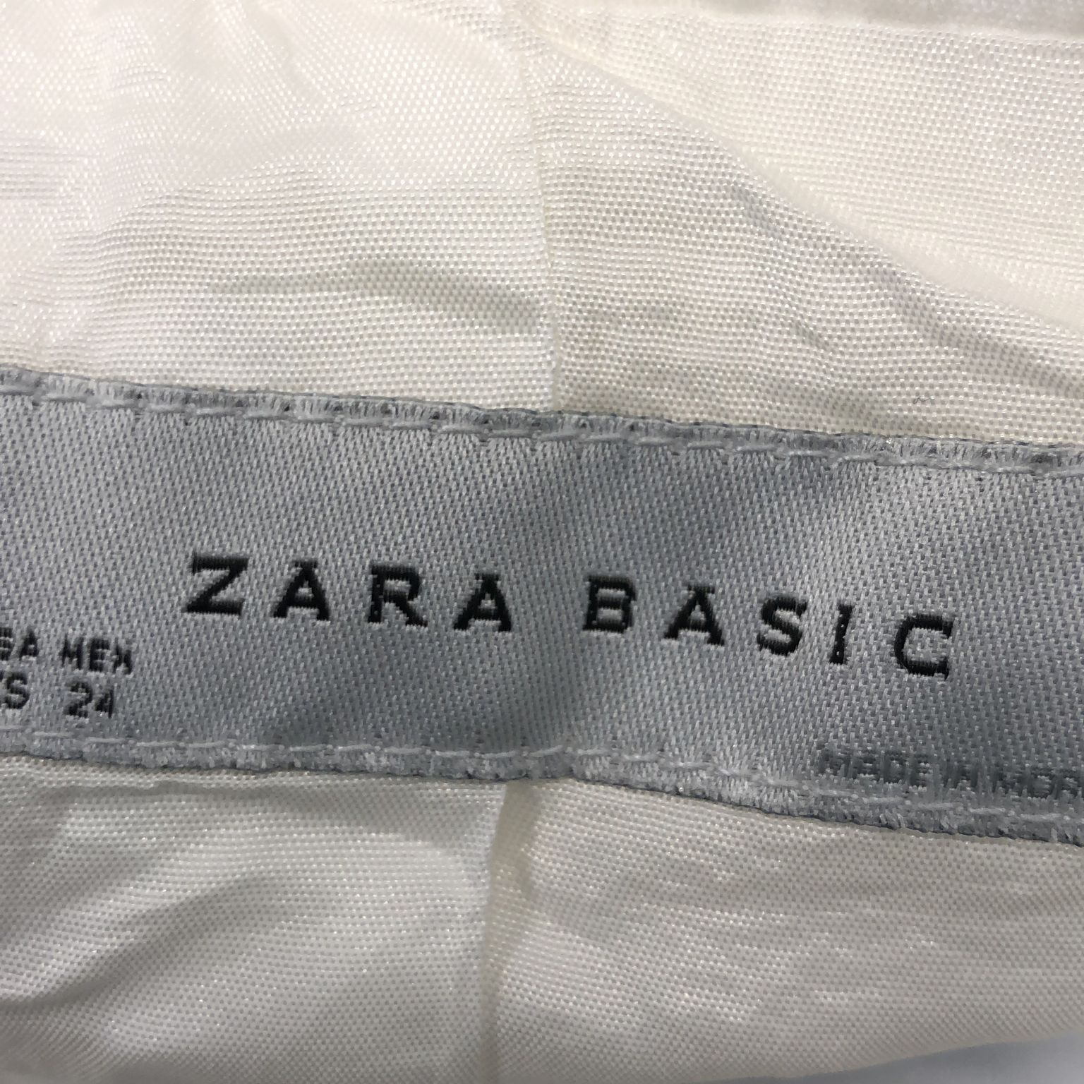 Zara Basic