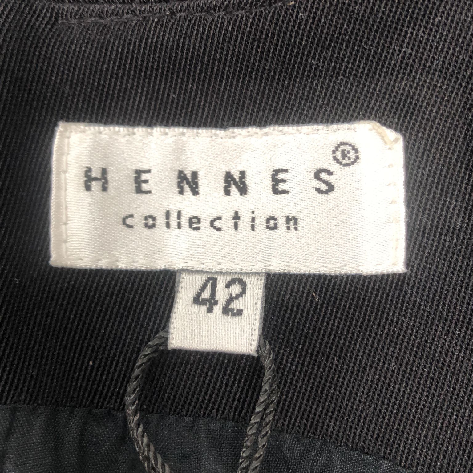 Hennes Collection