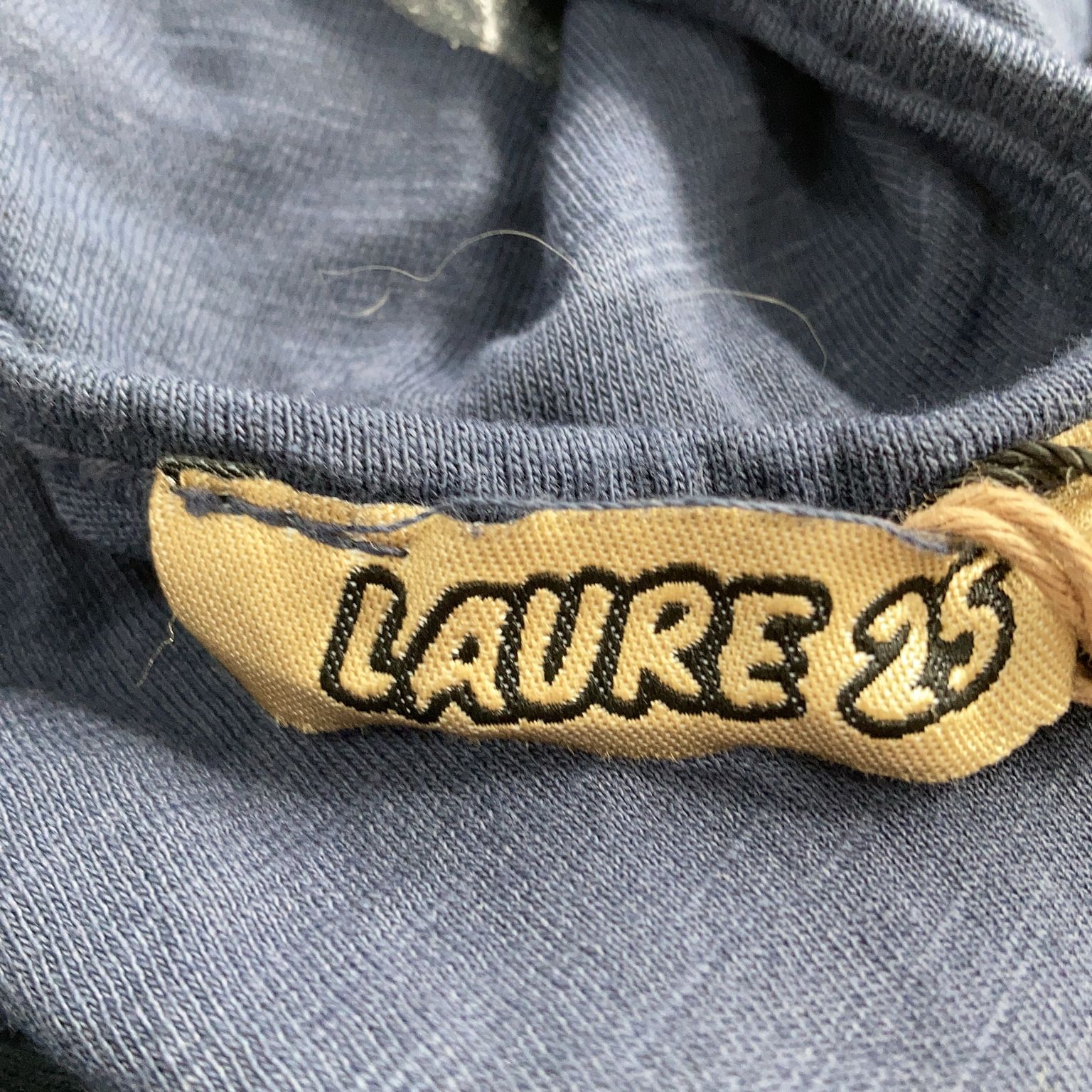 Laure 25