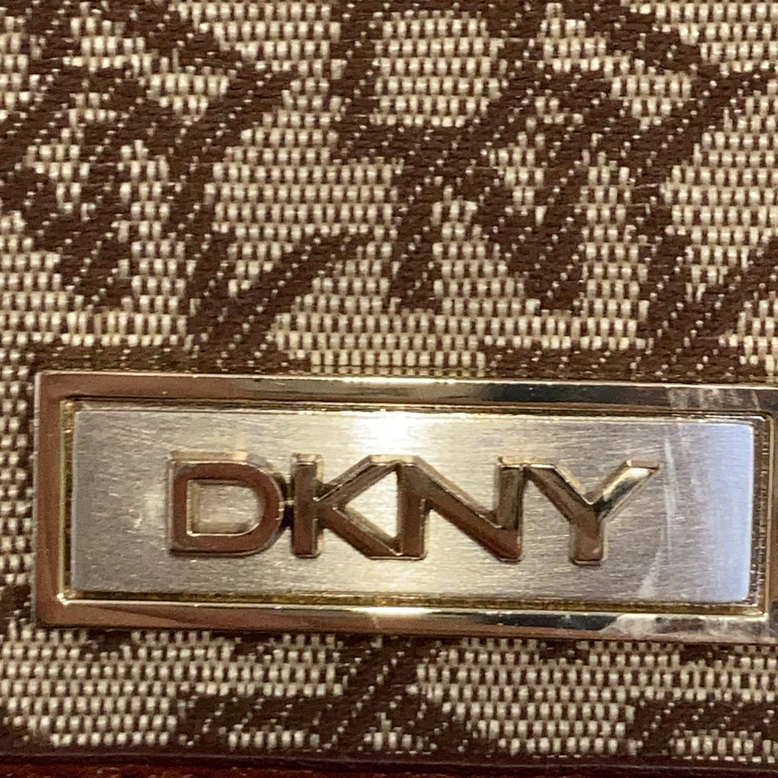 DKNY