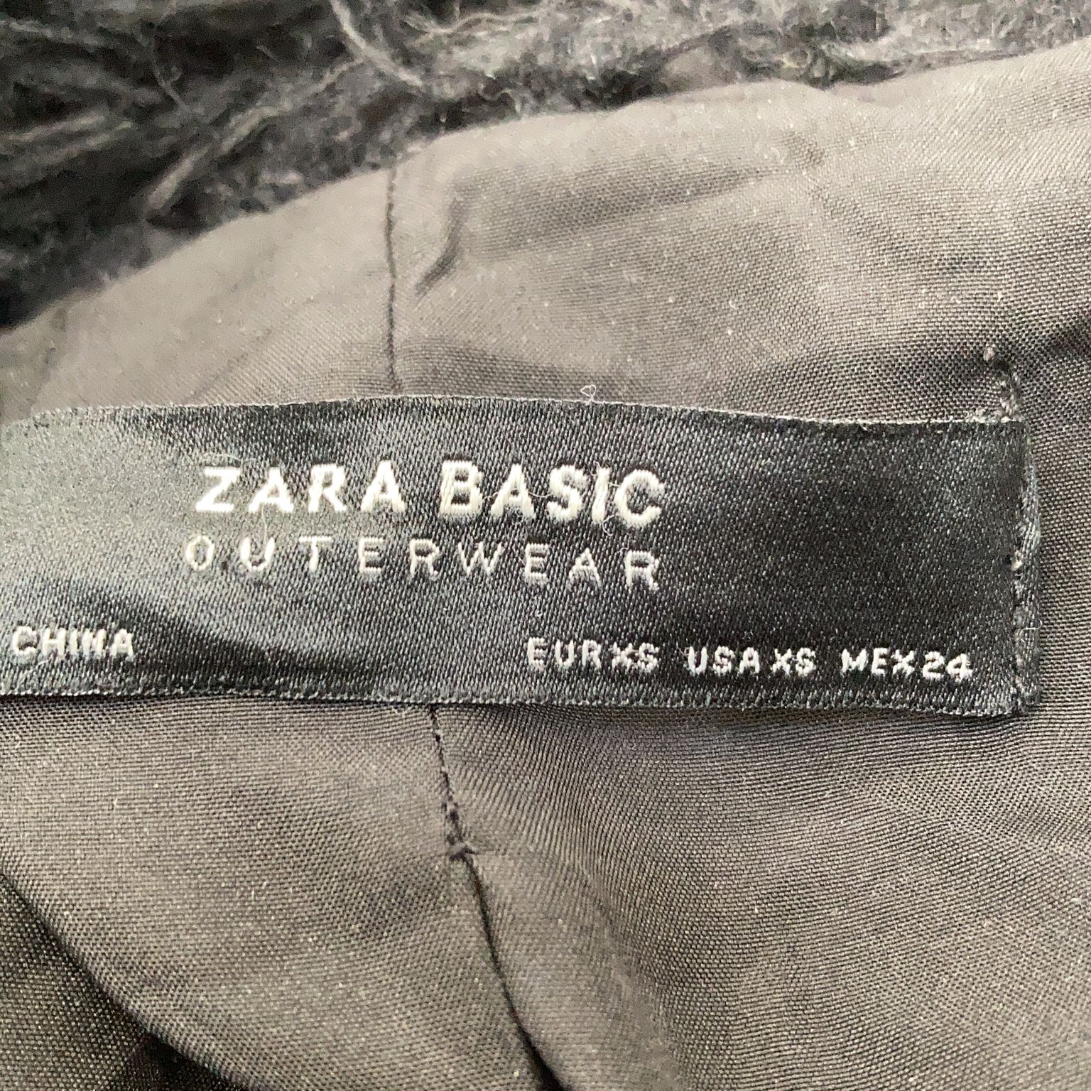 Zara Basic