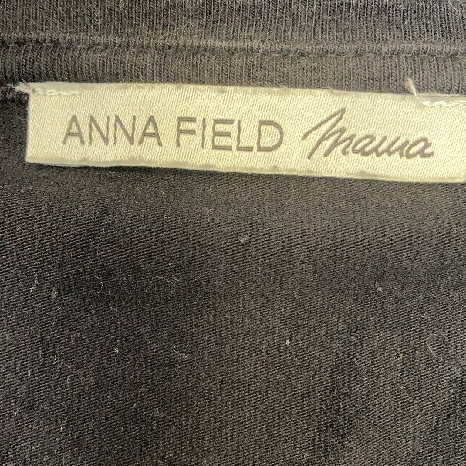 Anna Field Mama