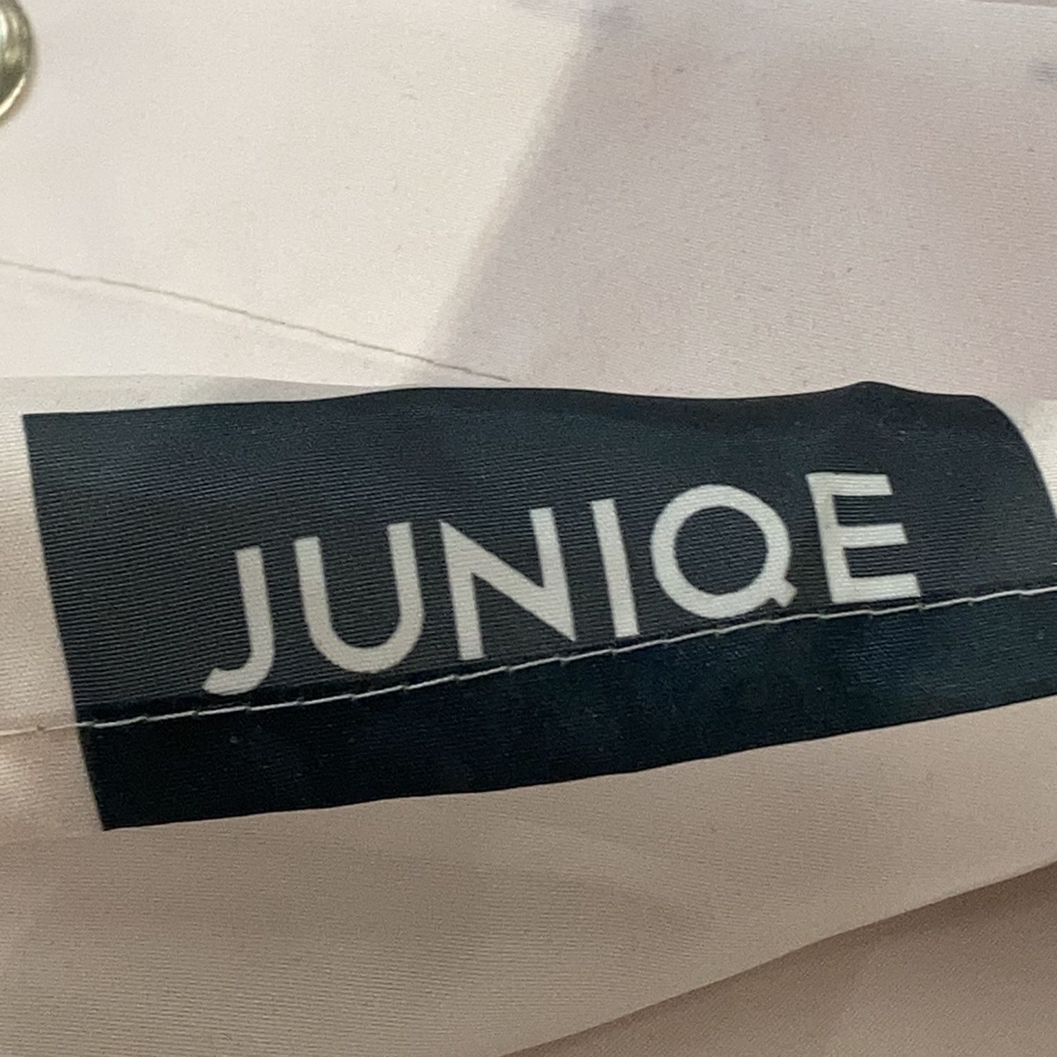 Juniqe