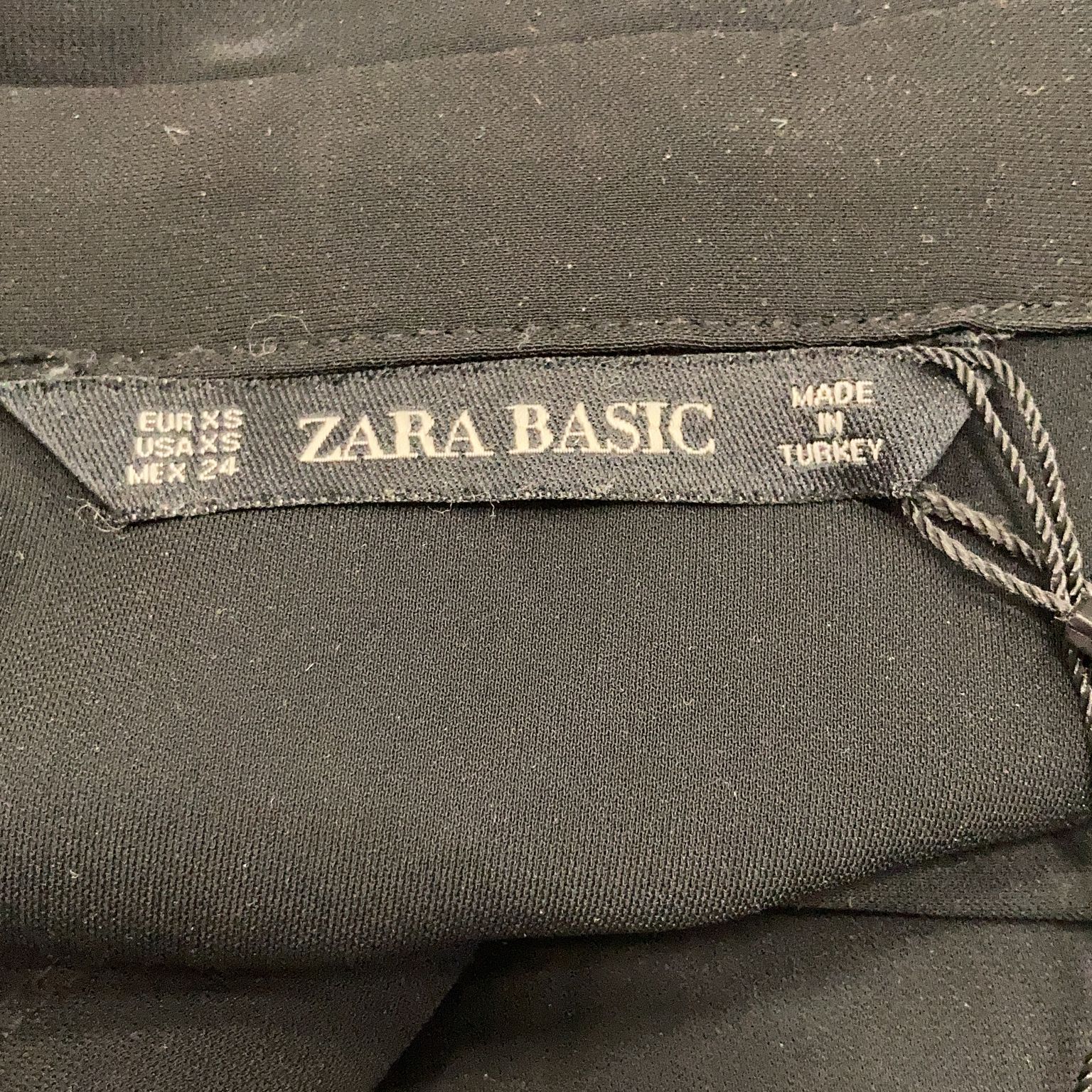 Zara Basic