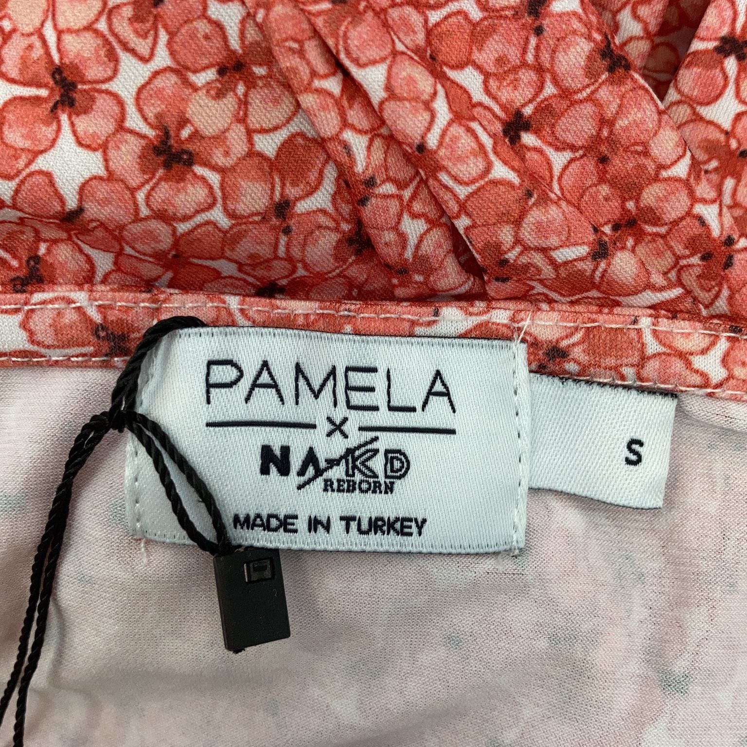 Pamela x NA-KD