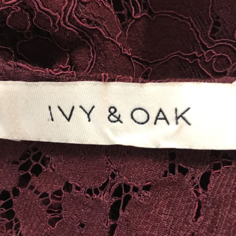 Ivy  Oak