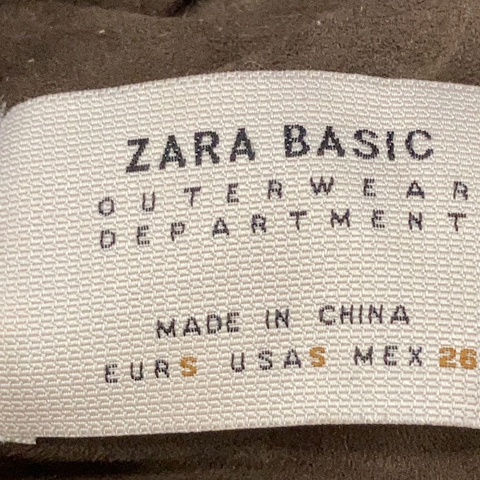 Zara Basic