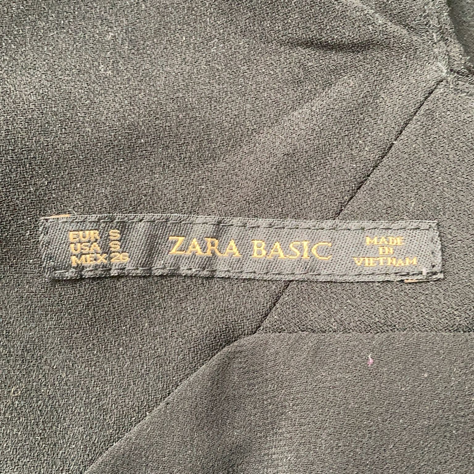 Zara Basic