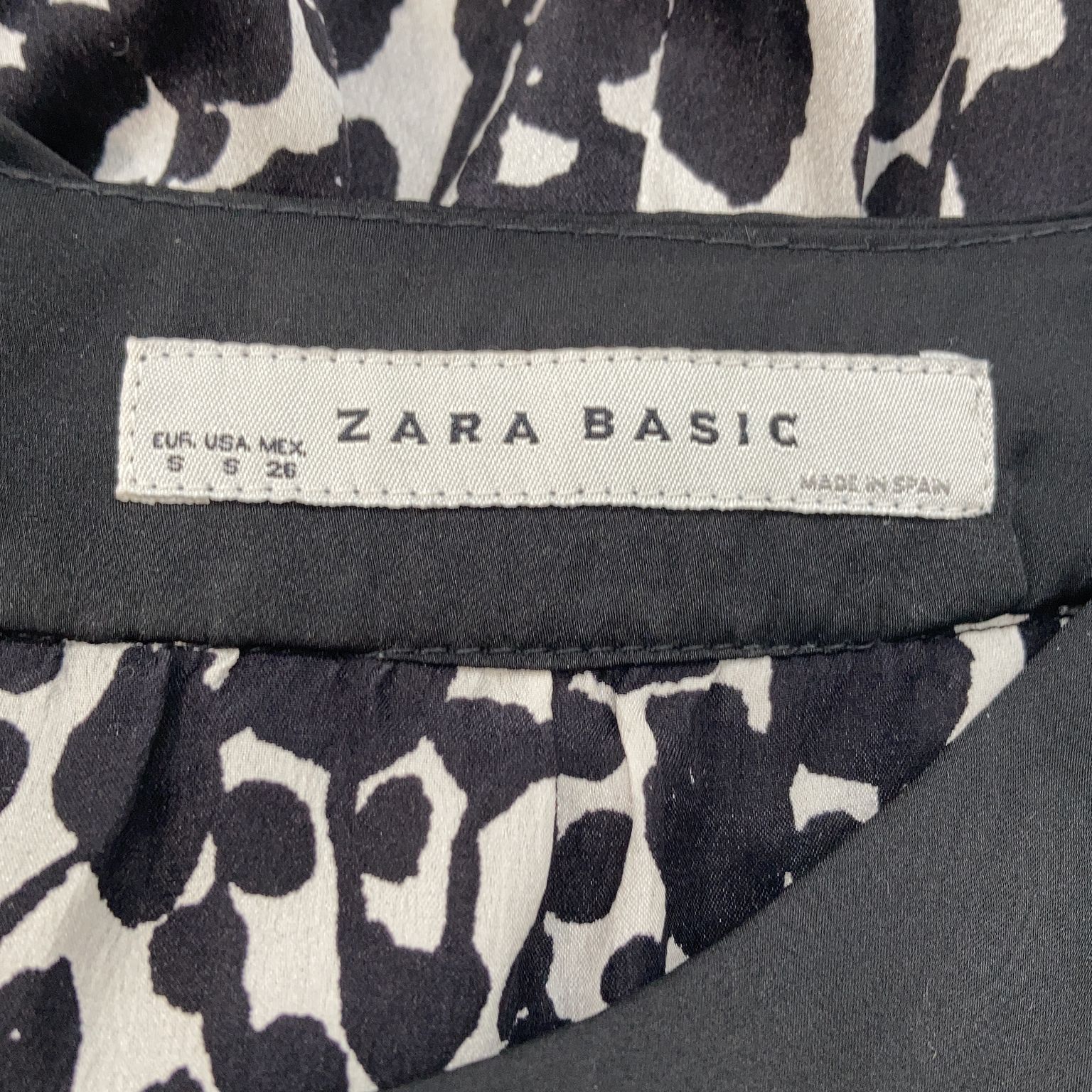 Zara Basic