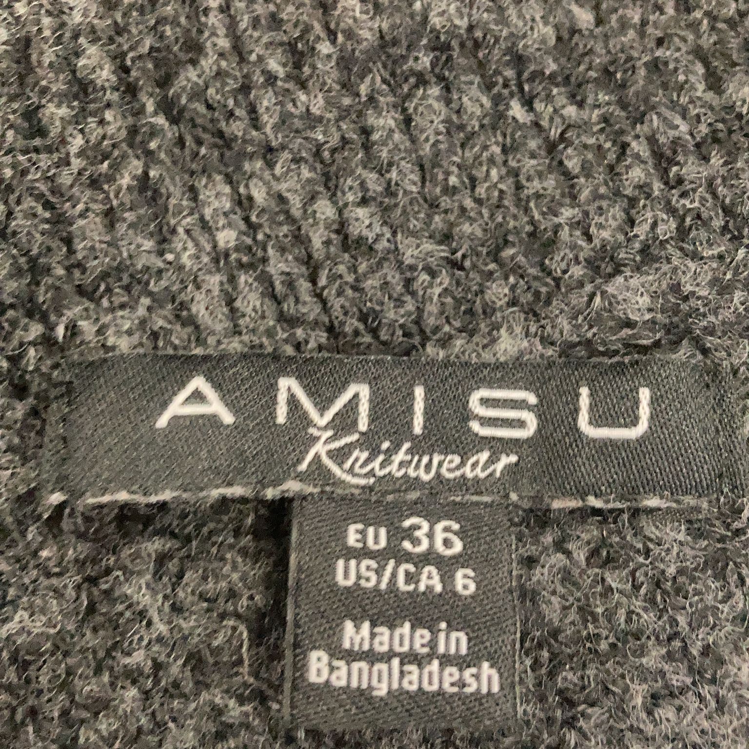 Amisu Knitwear