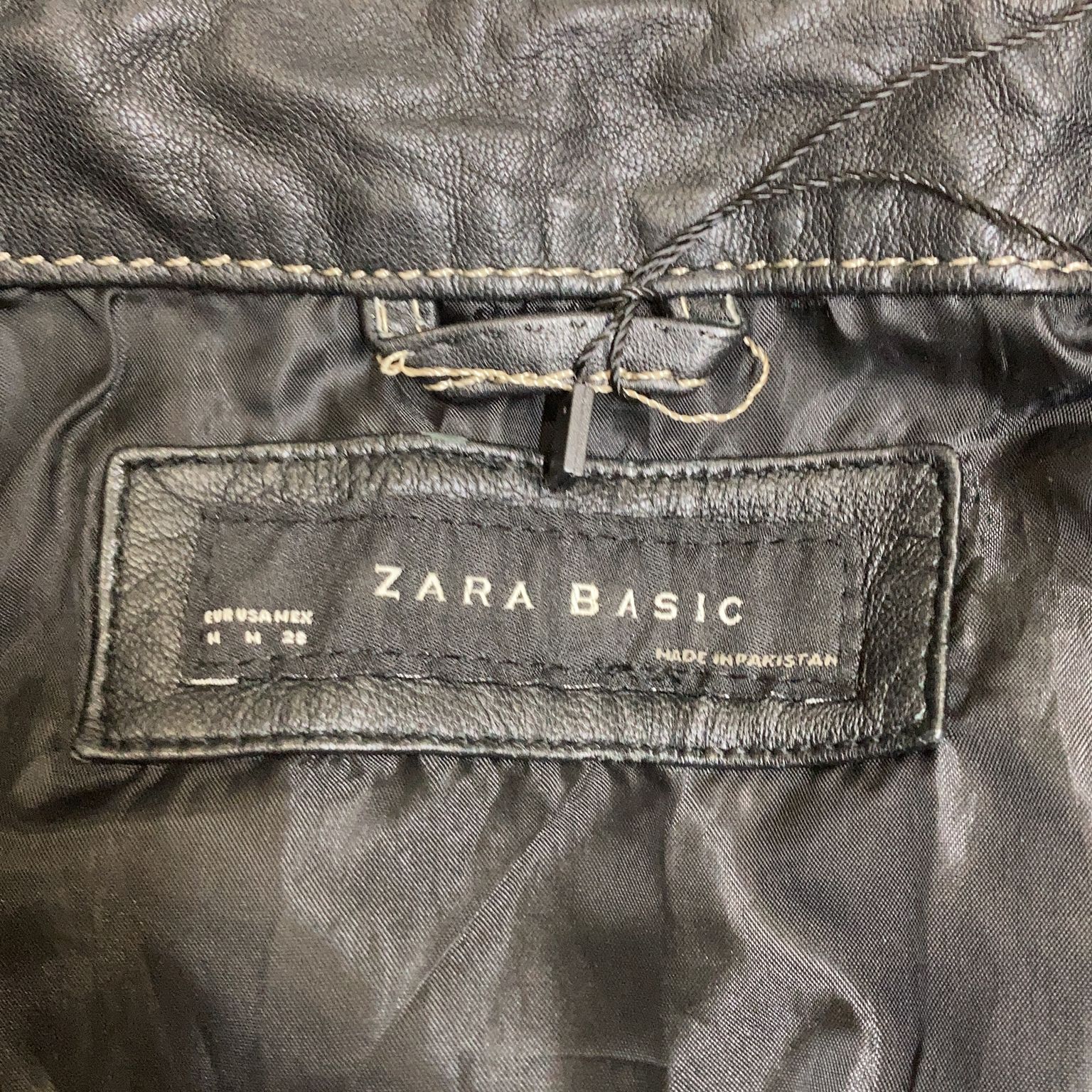 Zara Basic