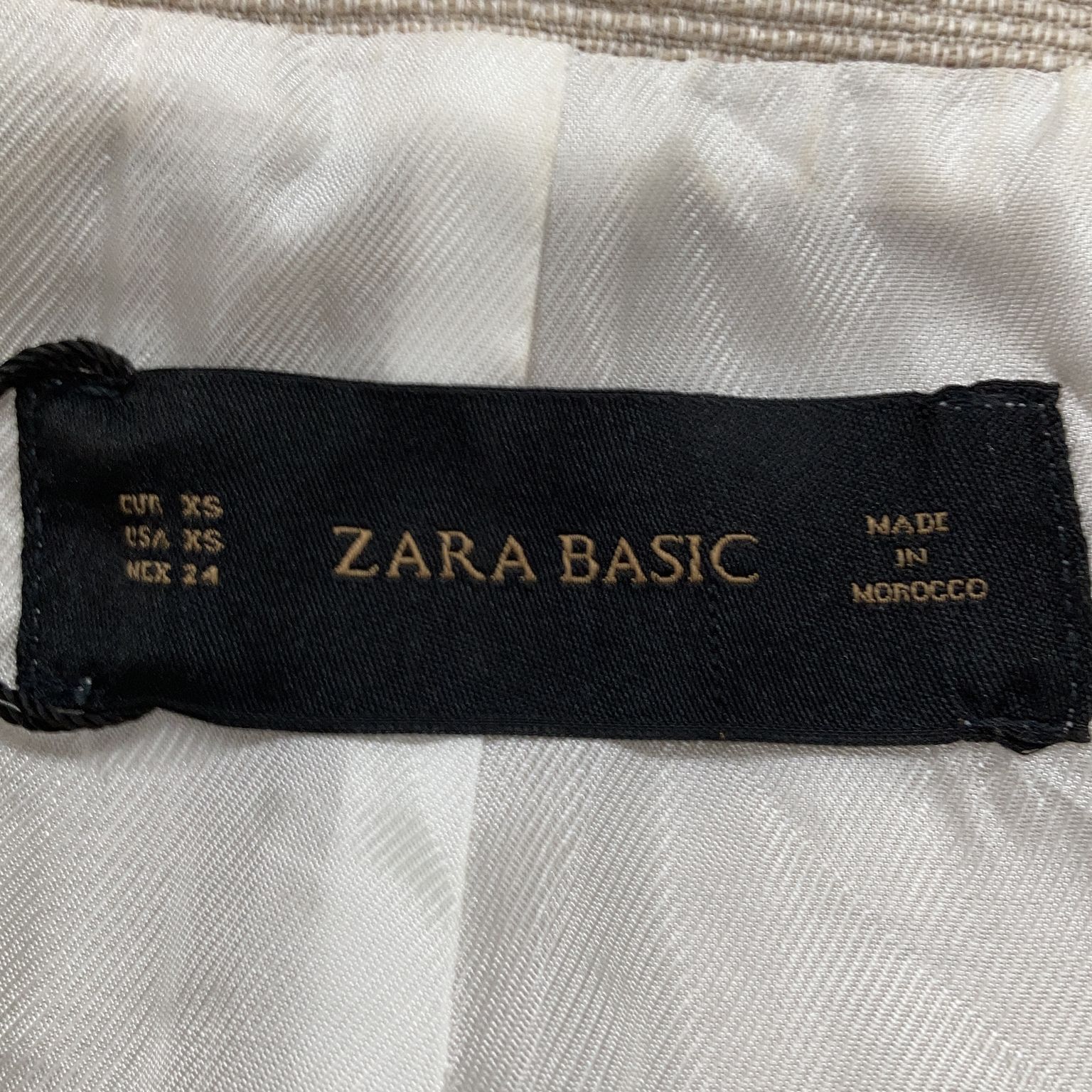 Zara Basic