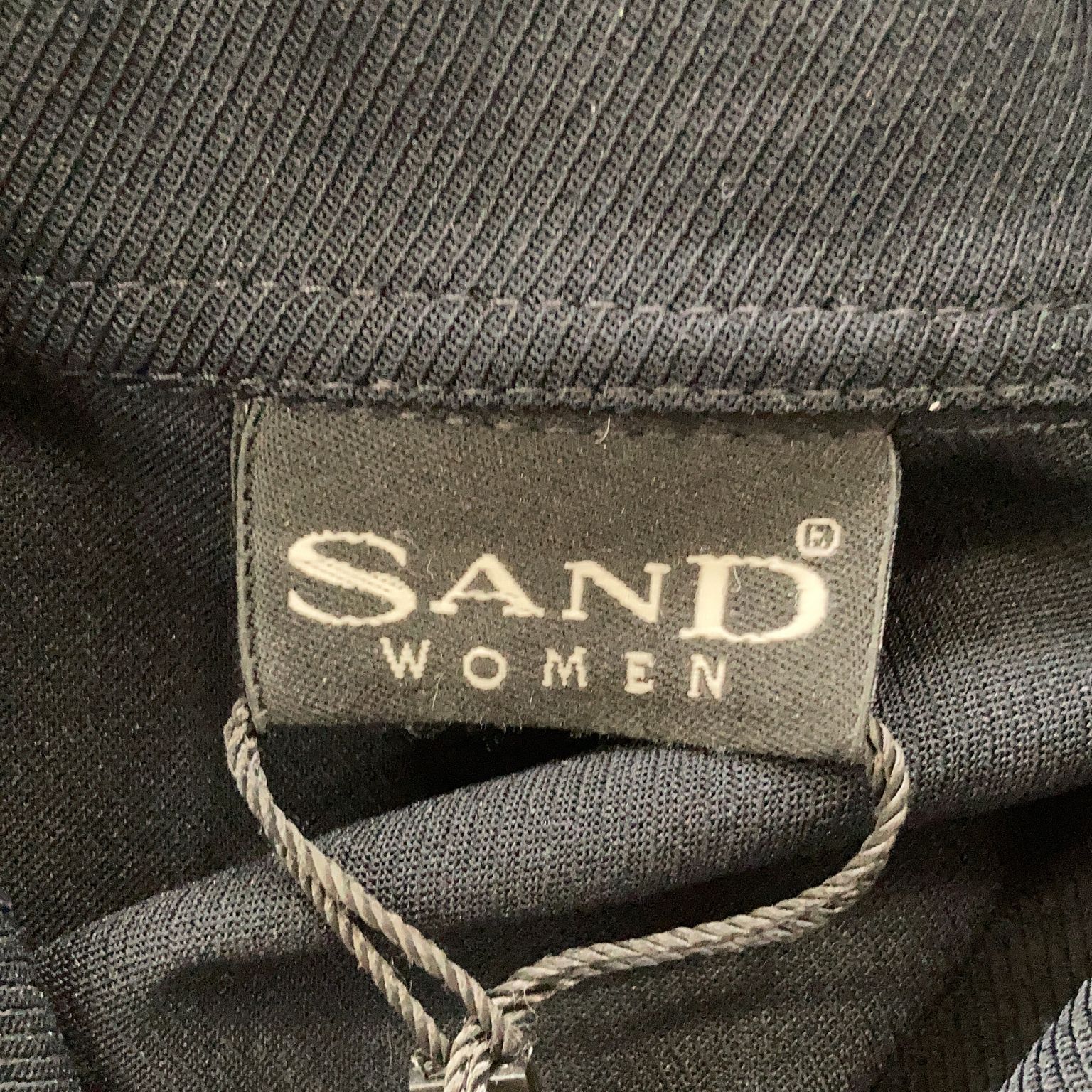 SAND Women