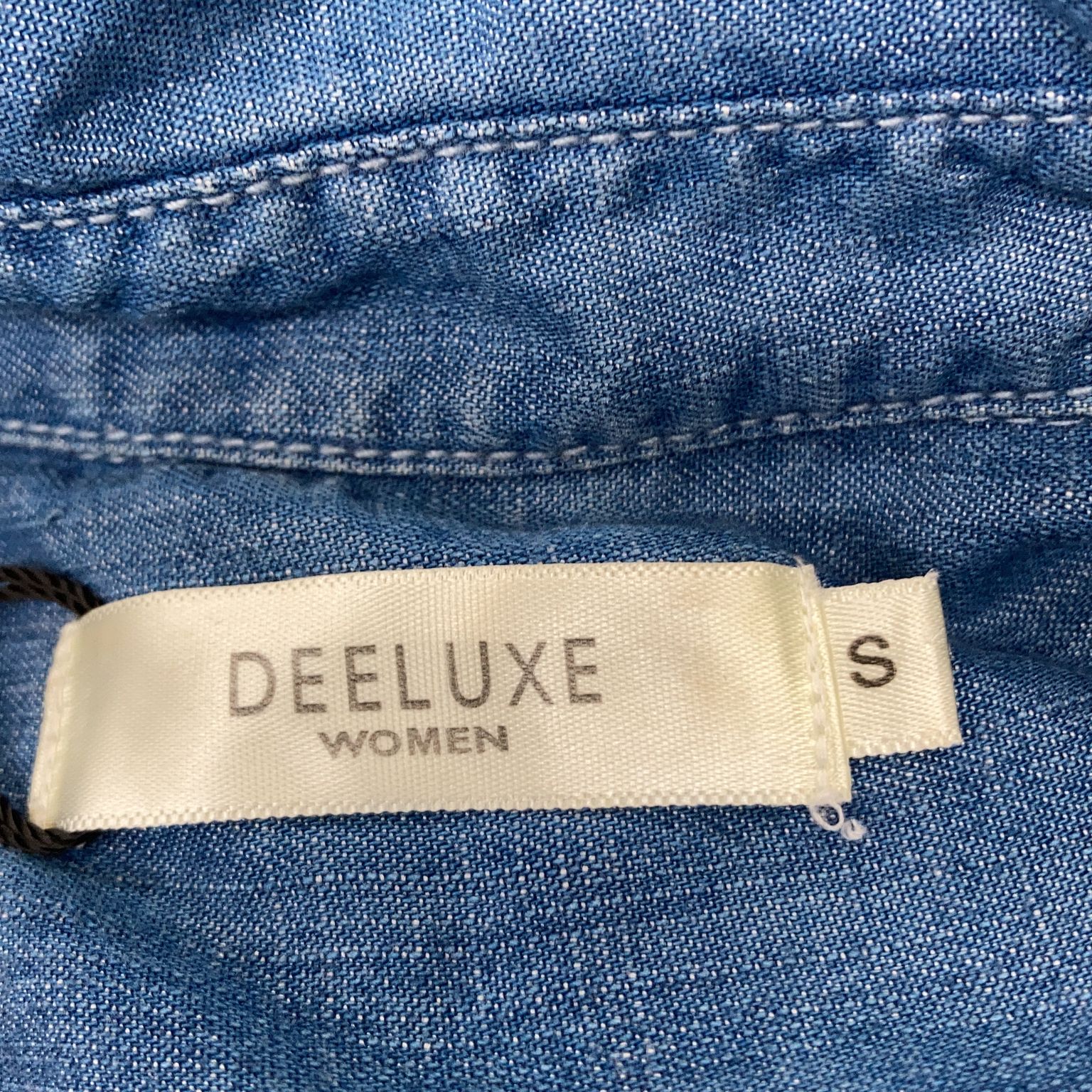 Deeluxe