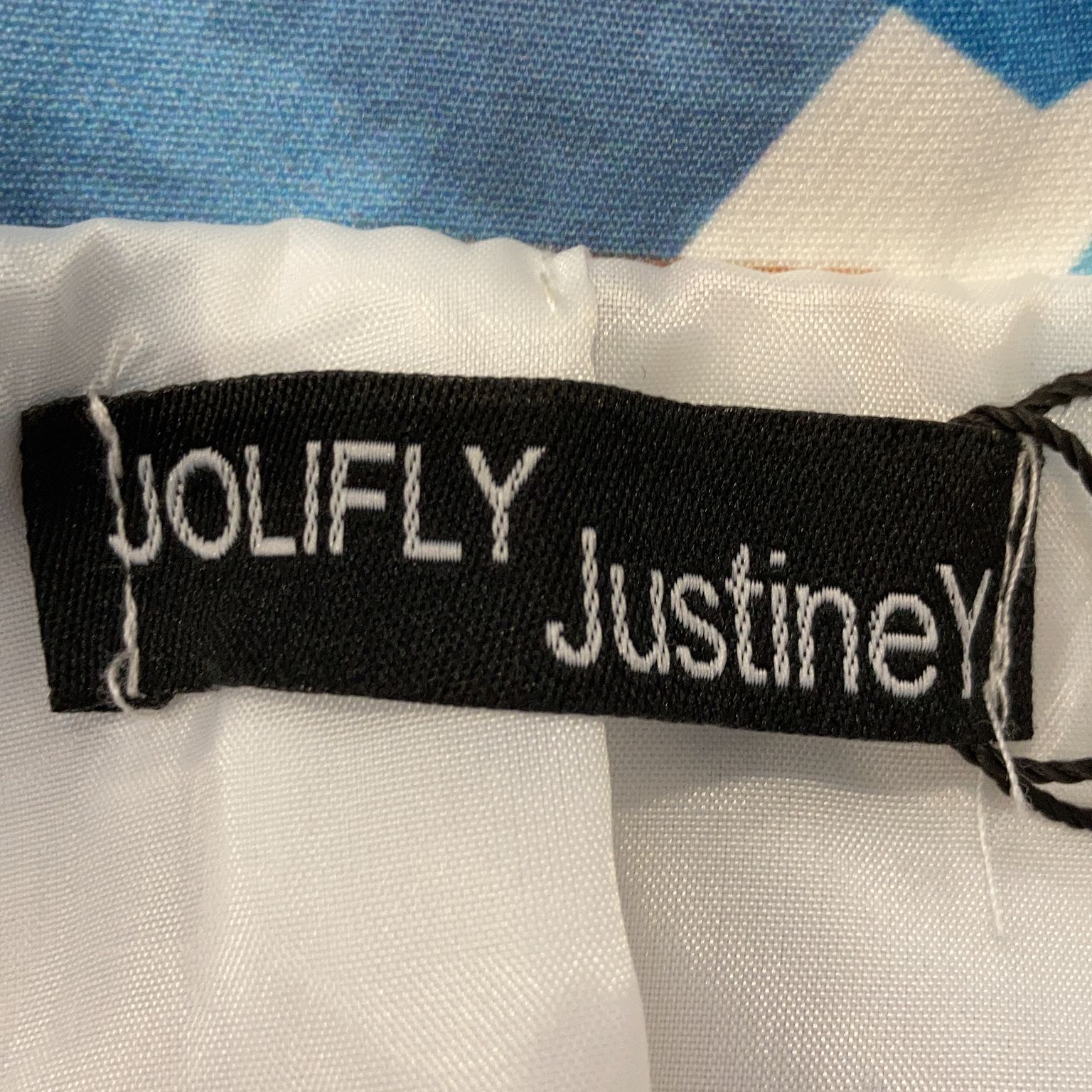 Jolifly Justine Y