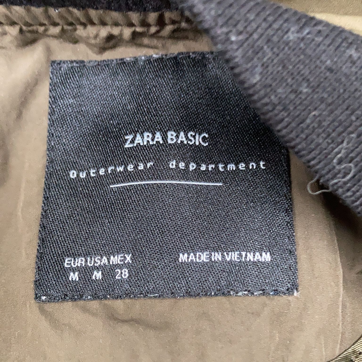 Zara Basic