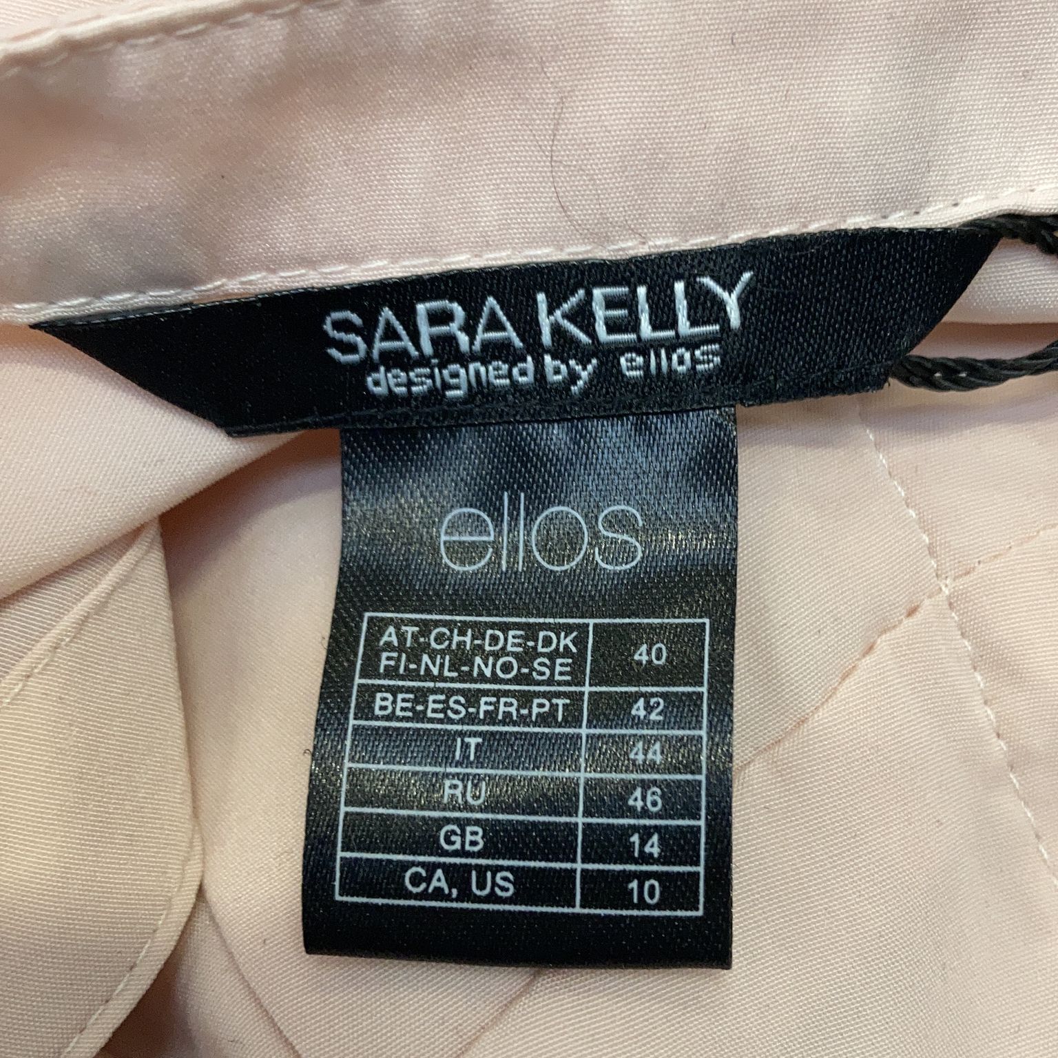 Sara Kelly by Ellos