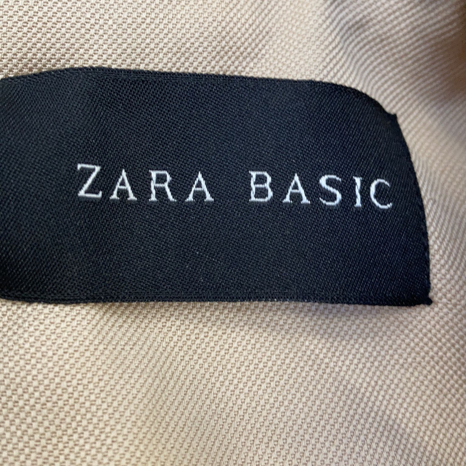 Zara Basic